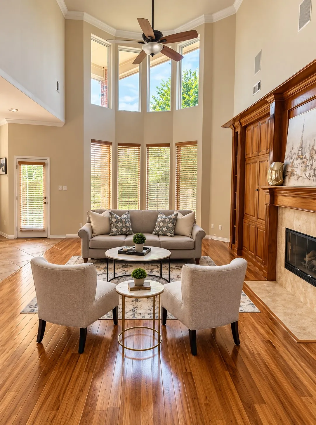 Single Family Residence For Sale in Tarrant County , 904 Ascension Drive, Hurst, Texas 76053, 4 Bedroom, 4 Bathroom, 2 Garage spaces, 3,243 Sqft, built in 2002, mls#21320546, Real Estate Agent in Hurst, Homes For Sale in Tarrant county, Homes For Sale in Hurst, Realtor in Hurst Texas, Real Estate Brokerage Independent Realty Texas, Luminita Cordes Realtor