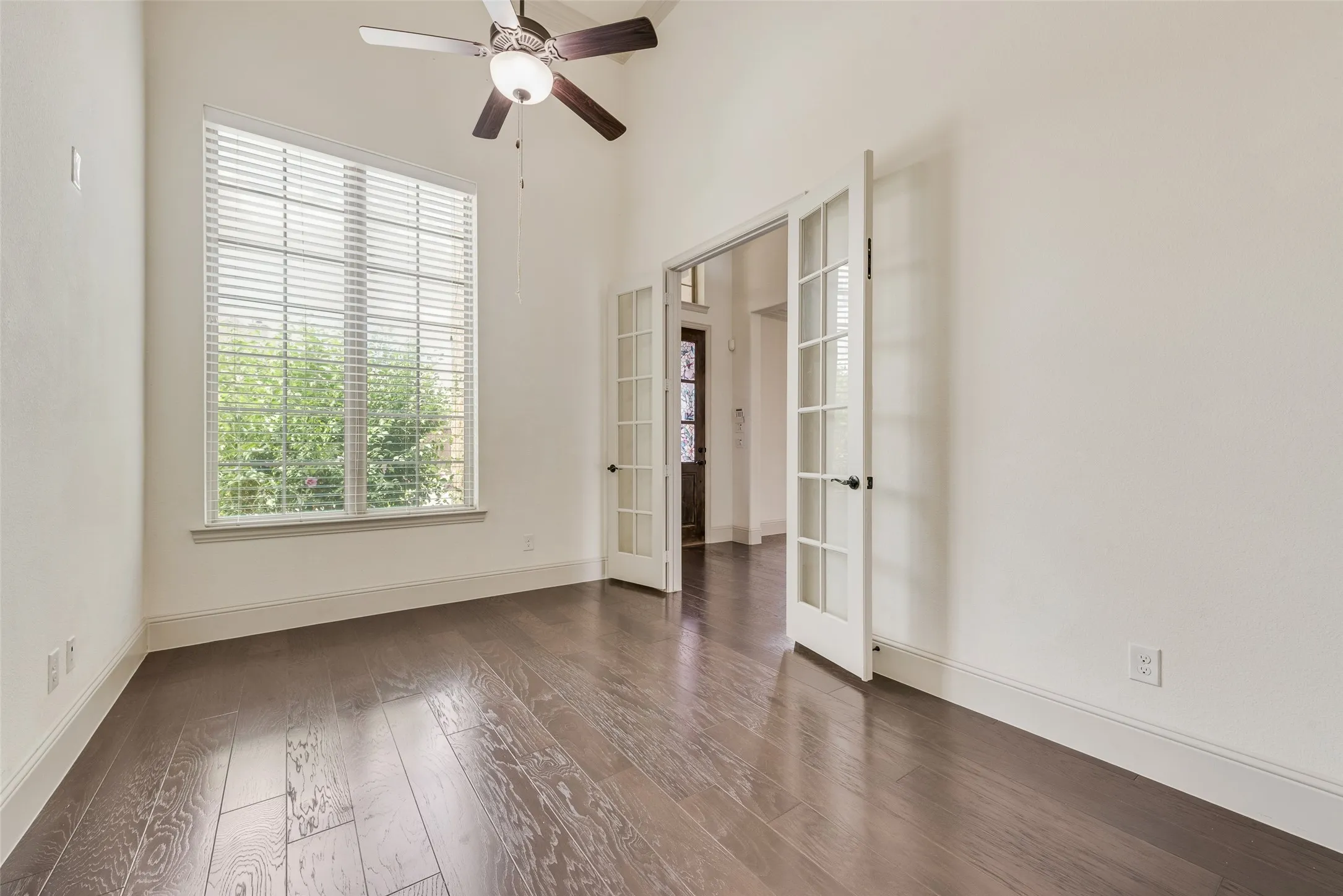 Single Family Residence For Sale in Collin County , 2021 Calisto Way, Allen, Texas 75013, 4 Bedroom, 4 Bathroom, 3 Garage spaces, 4,049 Sqft, built in 2017, mls#21320118, Real Estate Agent in Allen, Homes For Sale in Collin county, Homes For Sale in Allen, Realtor in Allen Texas, Real Estate Brokerage Independent Realty Texas, Luminita Cordes Realtor