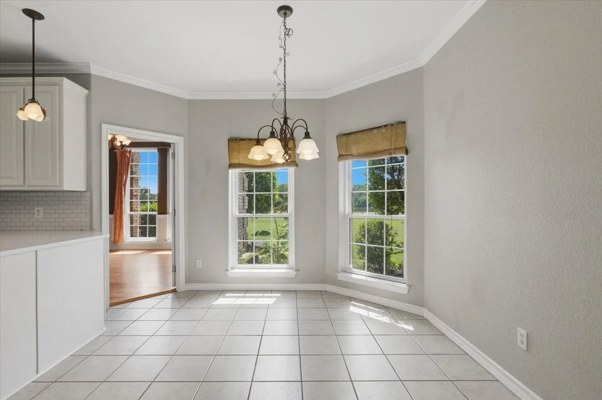 Single Family Residence For Sale in Parker County , 116 River Creek Lane, Aledo, Texas 76008, 4 Bedroom, 3 Bathroom, 3 Garage spaces, 2,875 Sqft, built in 1999, mls#21296877, Real Estate Agent in Aledo, Homes For Sale in Parker county, Homes For Sale in Aledo, Realtor in Aledo Texas, Real Estate Brokerage Independent Realty Texas, Luminita Cordes Realtor