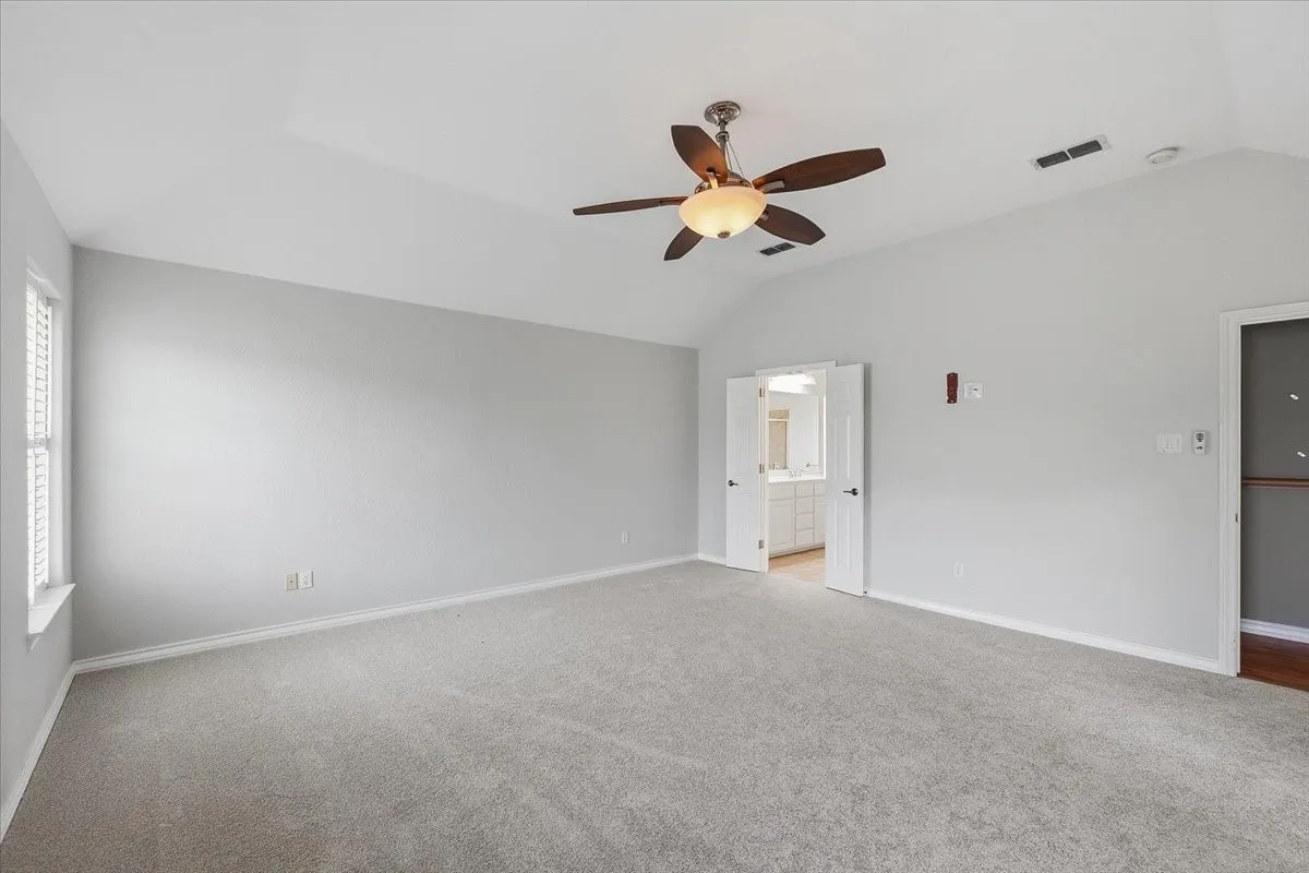Single Family Residence For Sale in Parker County , 116 River Creek Lane, Aledo, Texas 76008, 4 Bedroom, 3 Bathroom, 3 Garage spaces, 2,875 Sqft, built in 1999, mls#21296877, Real Estate Agent in Aledo, Homes For Sale in Parker county, Homes For Sale in Aledo, Realtor in Aledo Texas, Real Estate Brokerage Independent Realty Texas, Luminita Cordes Realtor