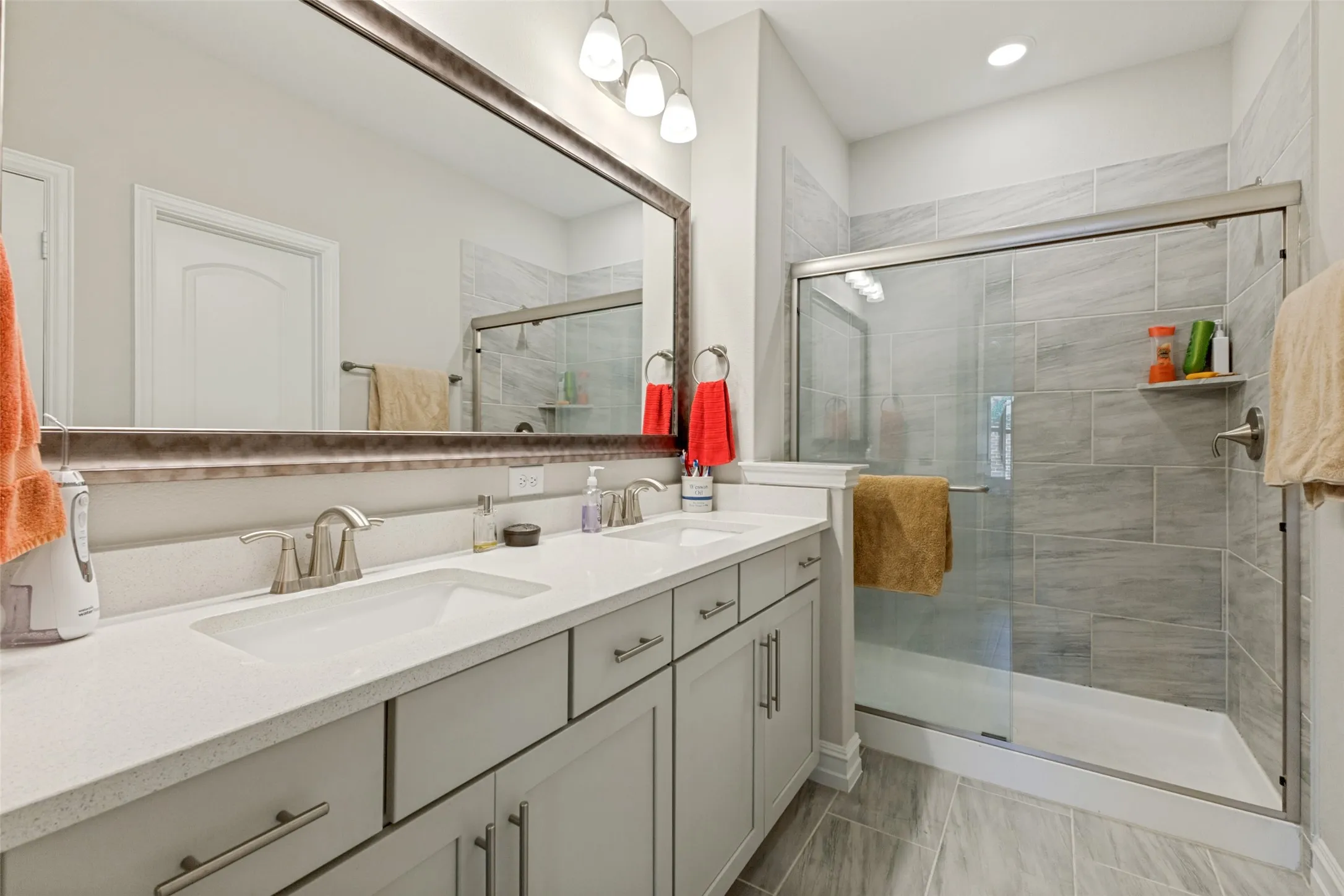 Single Family Residence For Sale in Dallas County , 7320 Sheboygan Avenue, Dallas, Texas 75228, 3 Bedroom, 3 Bathroom, 2 Garage spaces, 1,700 Sqft, built in 2023, mls#21319042, Real Estate Agent in Dallas, Homes For Sale in Dallas county, Homes For Sale in Dallas, Realtor in Dallas Texas, Real Estate Brokerage Independent Realty Texas, Luminita Cordes Realtor