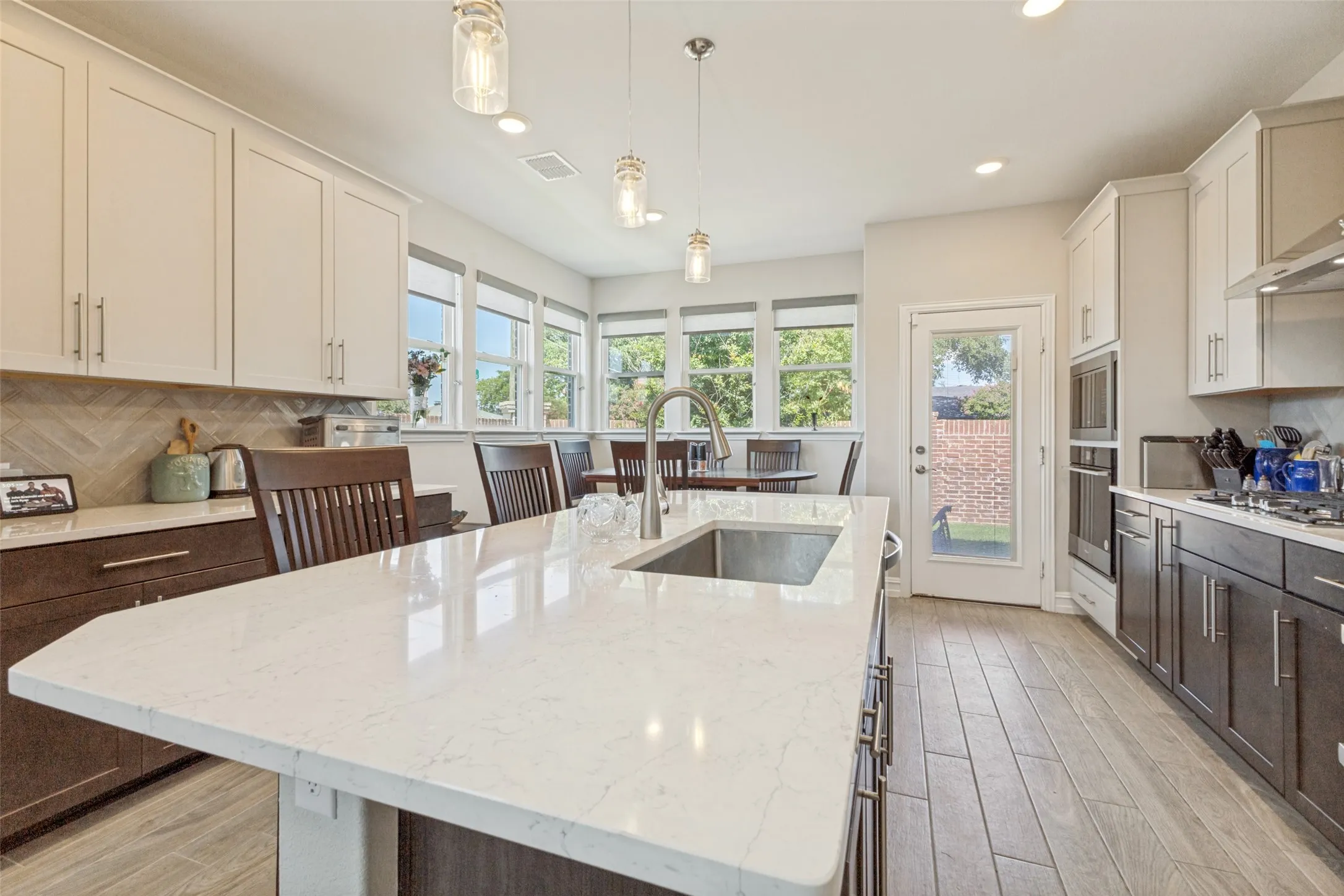 Single Family Residence For Sale in Dallas County , 7320 Sheboygan Avenue, Dallas, Texas 75228, 3 Bedroom, 3 Bathroom, 2 Garage spaces, 1,700 Sqft, built in 2023, mls#21319042, Real Estate Agent in Dallas, Homes For Sale in Dallas county, Homes For Sale in Dallas, Realtor in Dallas Texas, Real Estate Brokerage Independent Realty Texas, Luminita Cordes Realtor