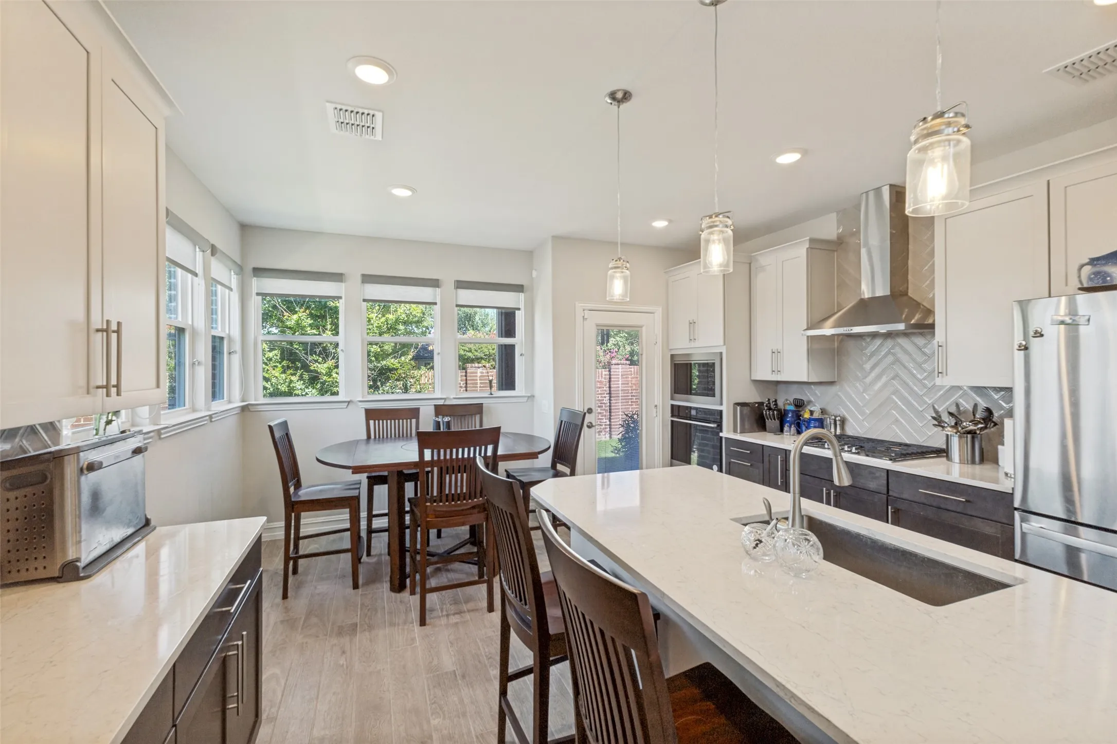 Single Family Residence For Sale in Dallas County , 7320 Sheboygan Avenue, Dallas, Texas 75228, 3 Bedroom, 3 Bathroom, 2 Garage spaces, 1,700 Sqft, built in 2023, mls#21319042, Real Estate Agent in Dallas, Homes For Sale in Dallas county, Homes For Sale in Dallas, Realtor in Dallas Texas, Real Estate Brokerage Independent Realty Texas, Luminita Cordes Realtor
