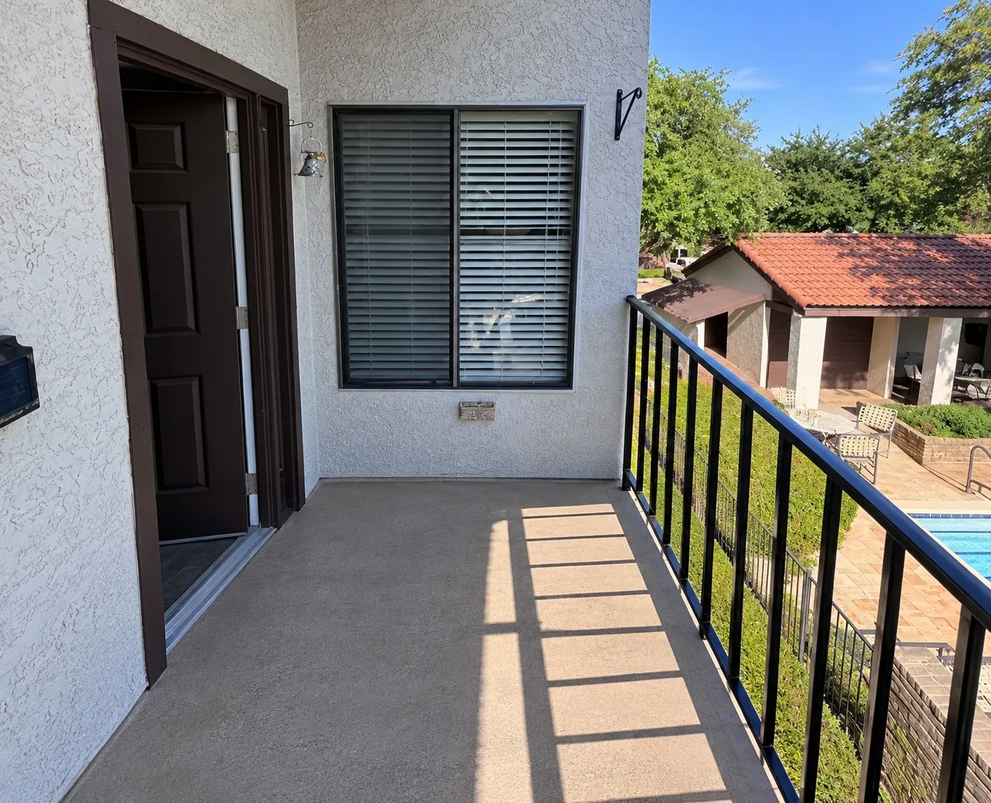 Condominium For Sale in Collin County , 18040 Midway Road 198, Dallas, Texas 75287, 1 Bedroom, 1 Bathroom, 1 Garage spaces, 907 Sqft, built in 1984, mls#21320537, Real Estate Agent in Dallas, Homes For Sale in Collin county, Homes For Sale in Dallas, Realtor in Dallas Texas, Real Estate Brokerage Independent Realty Texas, Luminita Cordes Realtor