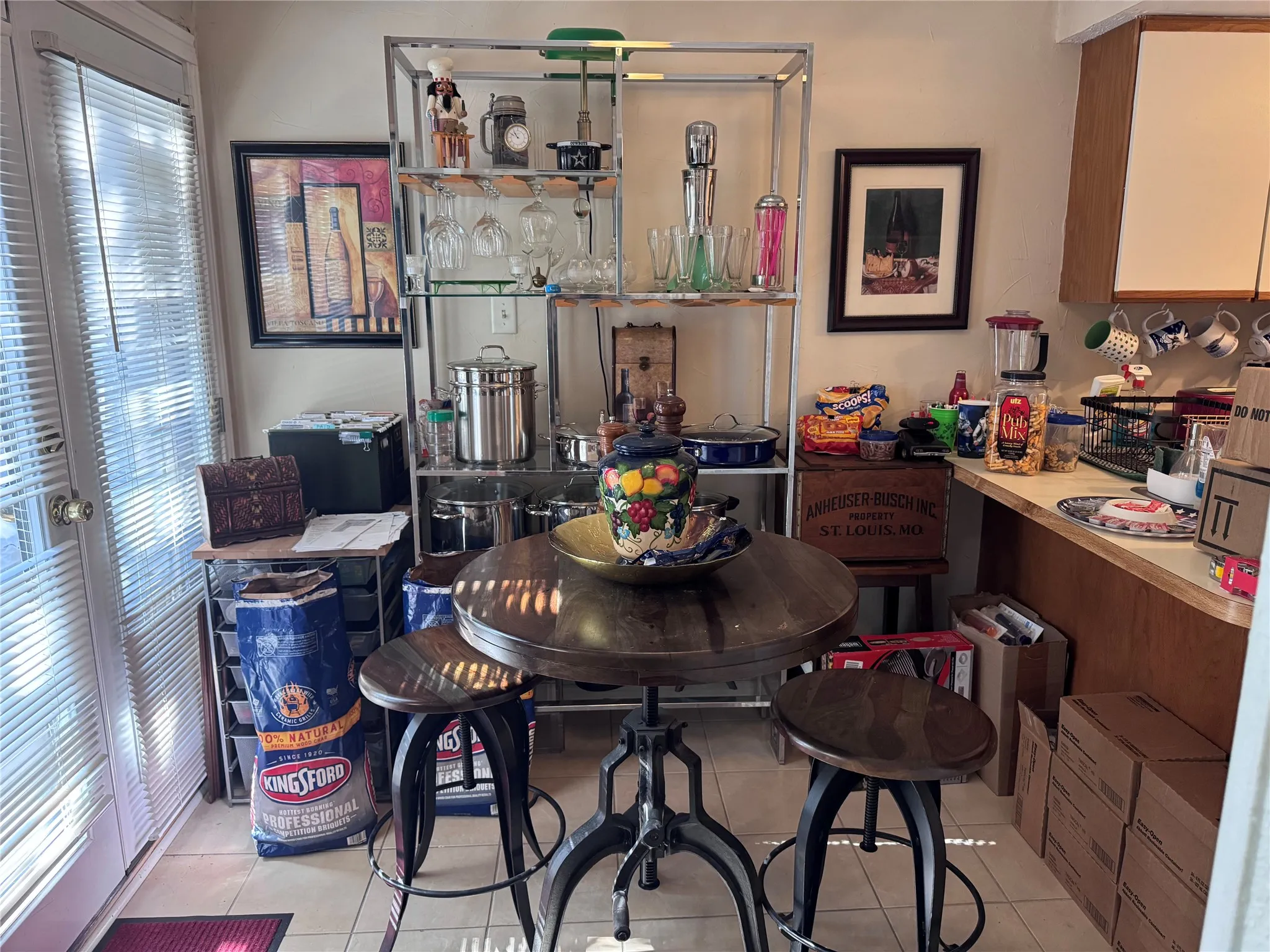 Breakfast nook