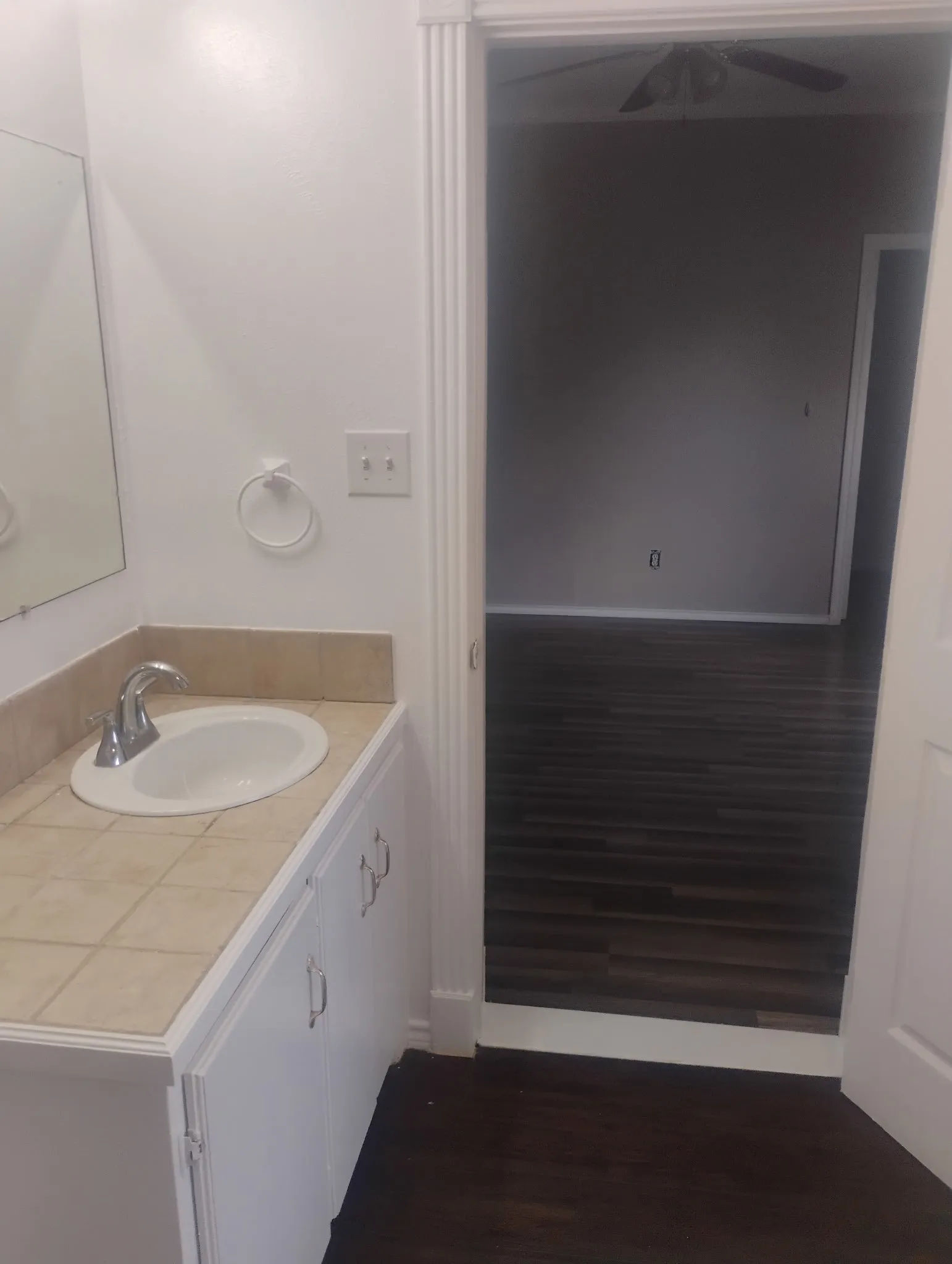 Single Family Residence For Rent in Montague County , 411 Cooke Street, Nocona, Texas 76255, 2 Bedroom, 2 Bathroom, Garage spaces, 1,472 Sqft, built in 1935, mls#21320586, Real Estate Agent in Nocona, Homes For Rent in Montague county, Homes For Rent in Nocona, Realtor in Nocona Texas, Real Estate Brokerage Independent Realty Texas, Luminita Cordes Realtor