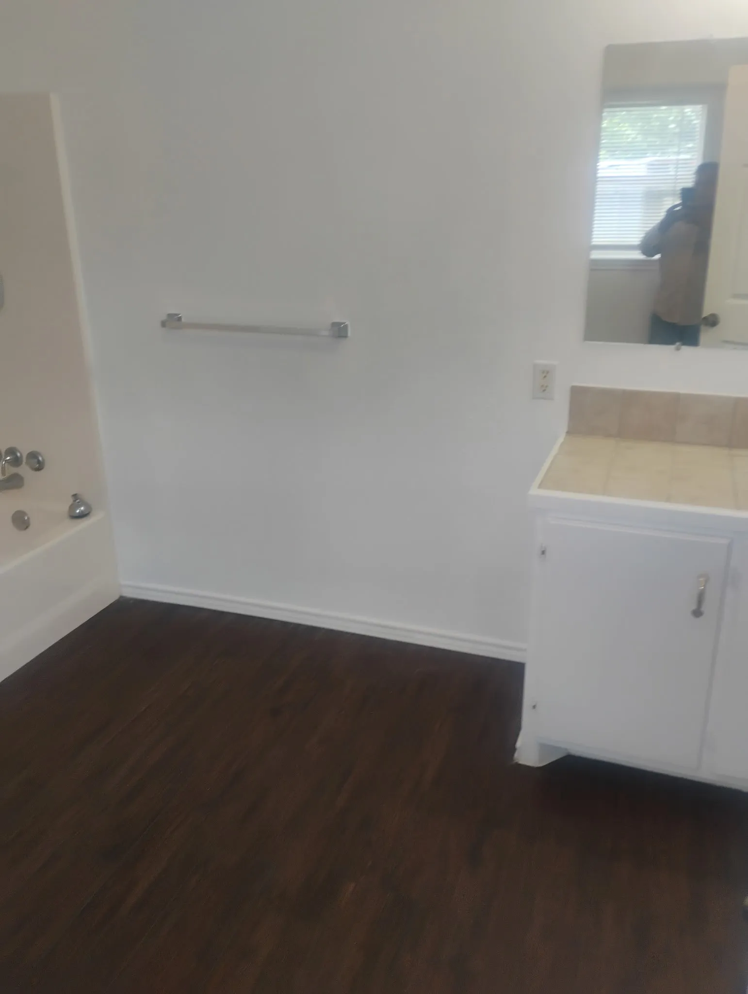 Single Family Residence For Rent in Montague County , 411 Cooke Street, Nocona, Texas 76255, 2 Bedroom, 2 Bathroom, Garage spaces, 1,472 Sqft, built in 1935, mls#21320586, Real Estate Agent in Nocona, Homes For Rent in Montague county, Homes For Rent in Nocona, Realtor in Nocona Texas, Real Estate Brokerage Independent Realty Texas, Luminita Cordes Realtor