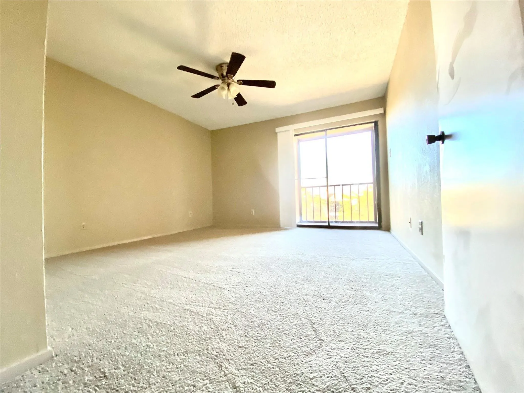 Condominium For Rent in Dallas County , 11460 Audelia Road 388, Dallas, Texas 75243, 3 Bedroom, 2 Bathroom, Garage spaces, 1,237 Sqft, built in 1980, mls#21320588, Real Estate Agent in Dallas, Homes For Rent in Dallas county, Homes For Rent in Dallas, Realtor in Dallas Texas, Real Estate Brokerage Independent Realty Texas, Luminita Cordes Realtor