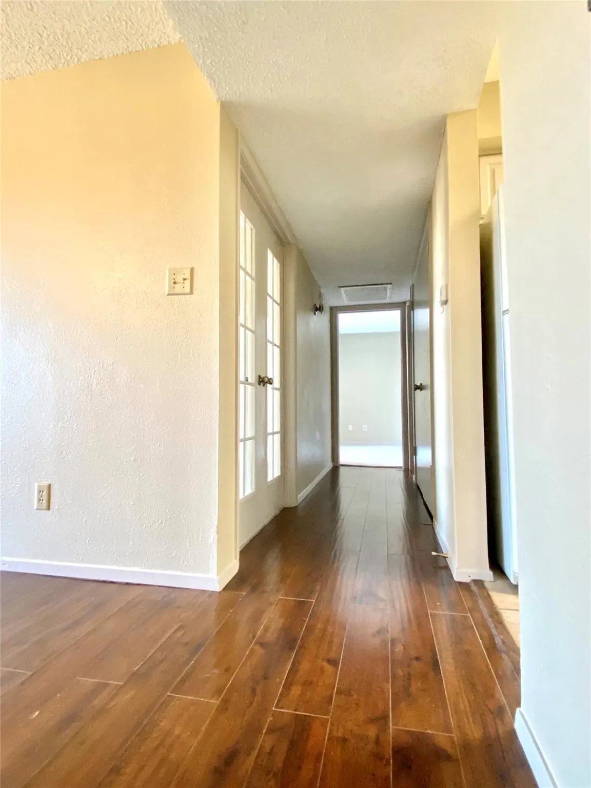 Condominium For Rent in Dallas County , 11460 Audelia Road 388, Dallas, Texas 75243, 3 Bedroom, 2 Bathroom, Garage spaces, 1,237 Sqft, built in 1980, mls#21320588, Real Estate Agent in Dallas, Homes For Rent in Dallas county, Homes For Rent in Dallas, Realtor in Dallas Texas, Real Estate Brokerage Independent Realty Texas, Luminita Cordes Realtor