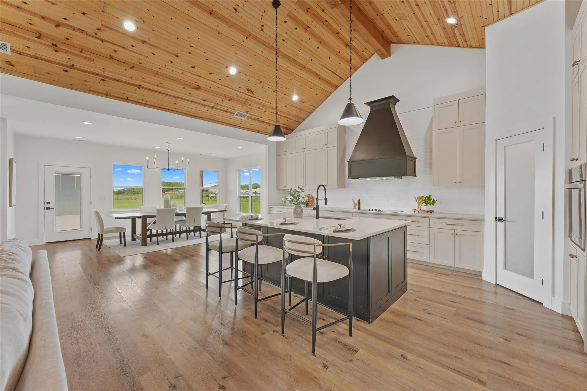 Single Family Residence For Sale in Kaufman County , 2742 Sundown Drive, Kaufman, Texas 75142, 4 Bedroom, 3 Bathroom, 2 Garage spaces, 2,484 Sqft, built in 2023, mls#21320553, Real Estate Agent in Kaufman, Homes For Sale in Kaufman county, Homes For Sale in Kaufman, Realtor in Kaufman Texas, Real Estate Brokerage Independent Realty Texas, Luminita Cordes Realtor