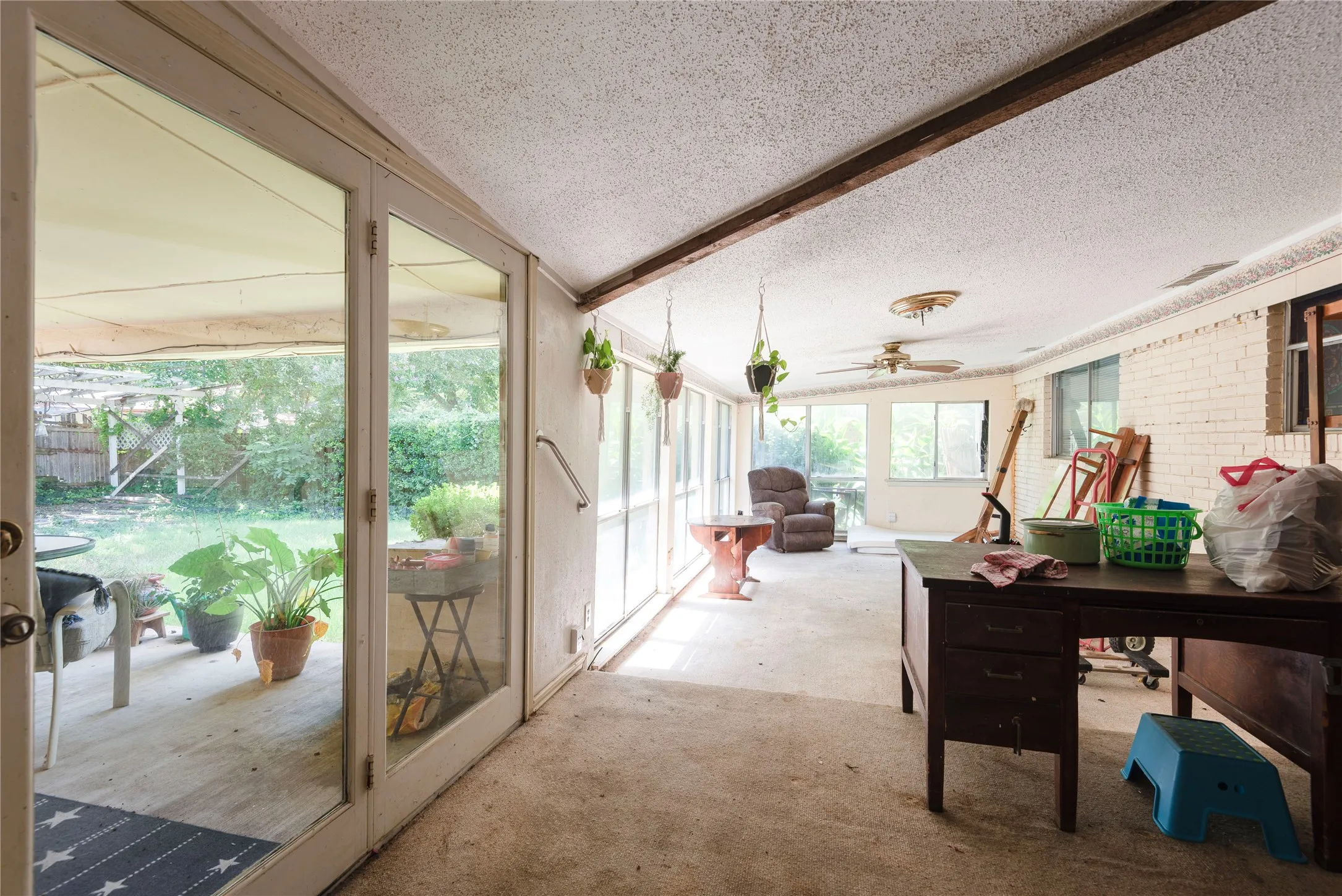 Single Family Residence For Sale in Collin County , 9170 Dogwood Street, Frisco, Texas 75033, 3 Bedroom, 2 Bathroom, Garage spaces, 2,424 Sqft, built in 1975, mls#21319047, Real Estate Agent in Frisco, Homes For Sale in Collin county, Homes For Sale in Frisco, Realtor in Frisco Texas, Real Estate Brokerage Independent Realty Texas, Luminita Cordes Realtor