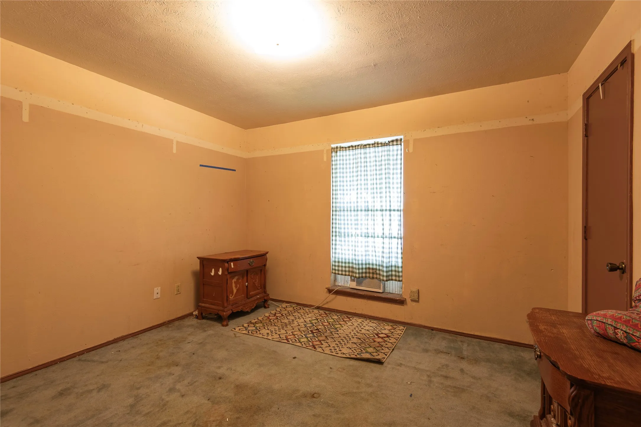 Single Family Residence For Sale in Collin County , 9170 Dogwood Street, Frisco, Texas 75033, 3 Bedroom, 2 Bathroom, Garage spaces, 2,424 Sqft, built in 1975, mls#21319047, Real Estate Agent in Frisco, Homes For Sale in Collin county, Homes For Sale in Frisco, Realtor in Frisco Texas, Real Estate Brokerage Independent Realty Texas, Luminita Cordes Realtor