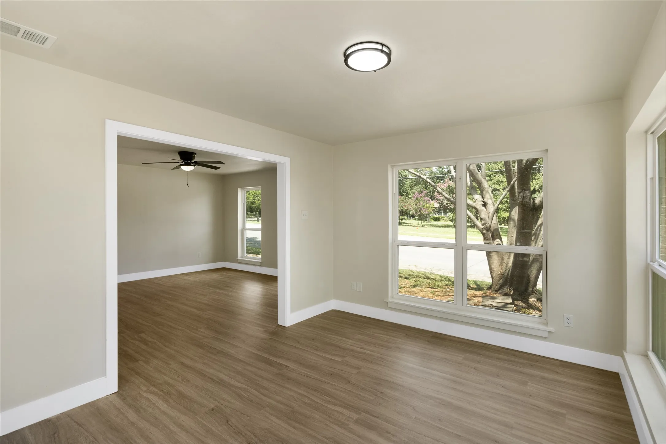 Single Family Residence For Sale in Tarrant County , 6112 W Poly Webb Road, Arlington, Texas 76016, 4 Bedroom, 3 Bathroom, 2 Garage spaces, 2,776 Sqft, built in 1988, mls#21320589, Real Estate Agent in Arlington, Homes For Sale in Tarrant county, Homes For Sale in Arlington, Realtor in Arlington Texas, Real Estate Brokerage Independent Realty Texas, Luminita Cordes Realtor