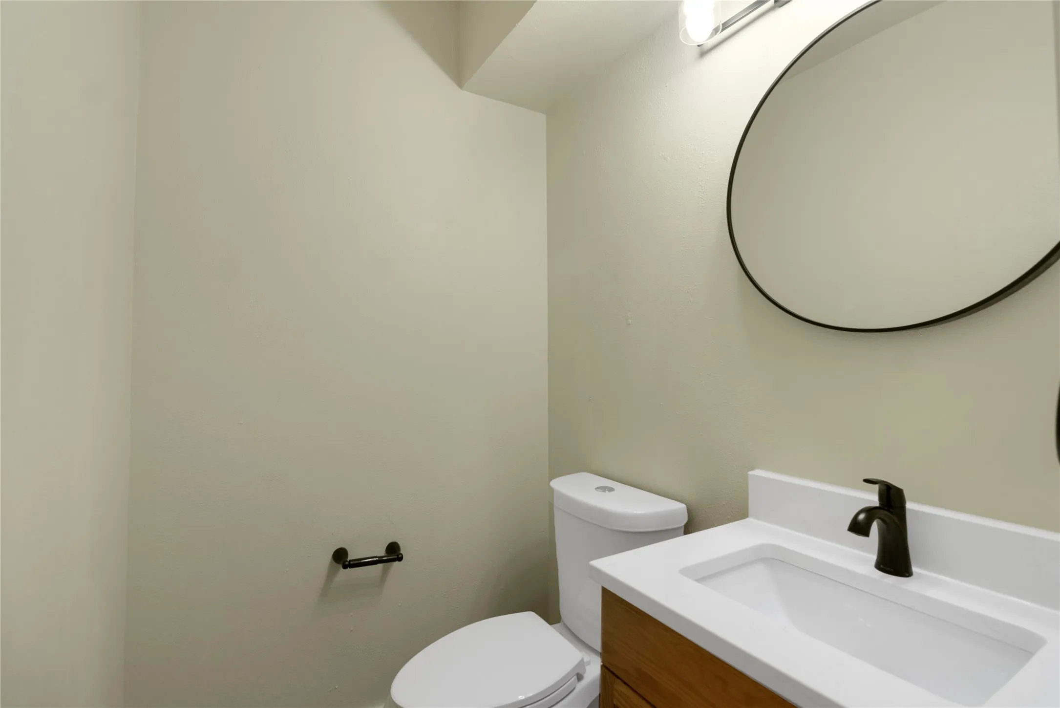 Single Family Residence For Sale in Tarrant County , 6112 W Poly Webb Road, Arlington, Texas 76016, 4 Bedroom, 3 Bathroom, 2 Garage spaces, 2,776 Sqft, built in 1988, mls#21320589, Real Estate Agent in Arlington, Homes For Sale in Tarrant county, Homes For Sale in Arlington, Realtor in Arlington Texas, Real Estate Brokerage Independent Realty Texas, Luminita Cordes Realtor