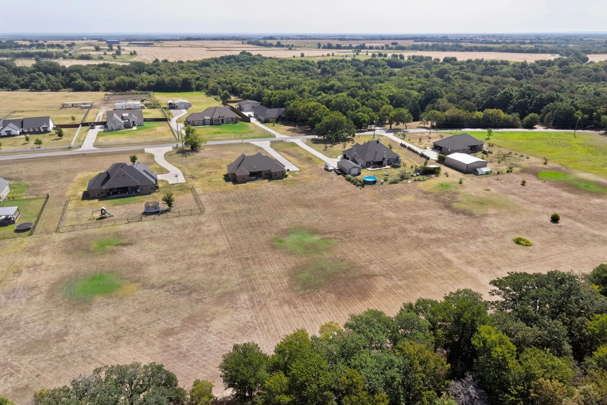 Single Family Residence For Sale in Johnson County , 6120 County Road 401, Grandview, Texas 76050, 4 Bedroom, 3 Bathroom, 2 Garage spaces, 2,091 Sqft, built in 2019, mls#21320596, Real Estate Agent in Grandview, Homes For Sale in Johnson county, Homes For Sale in Grandview, Realtor in Grandview Texas, Real Estate Brokerage Independent Realty Texas, Luminita Cordes Realtor