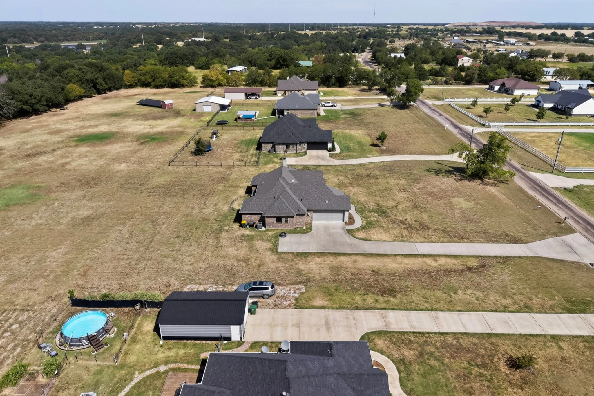 Single Family Residence For Sale in Johnson County , 6120 County Road 401, Grandview, Texas 76050, 4 Bedroom, 3 Bathroom, 2 Garage spaces, 2,091 Sqft, built in 2019, mls#21320596, Real Estate Agent in Grandview, Homes For Sale in Johnson county, Homes For Sale in Grandview, Realtor in Grandview Texas, Real Estate Brokerage Independent Realty Texas, Luminita Cordes Realtor