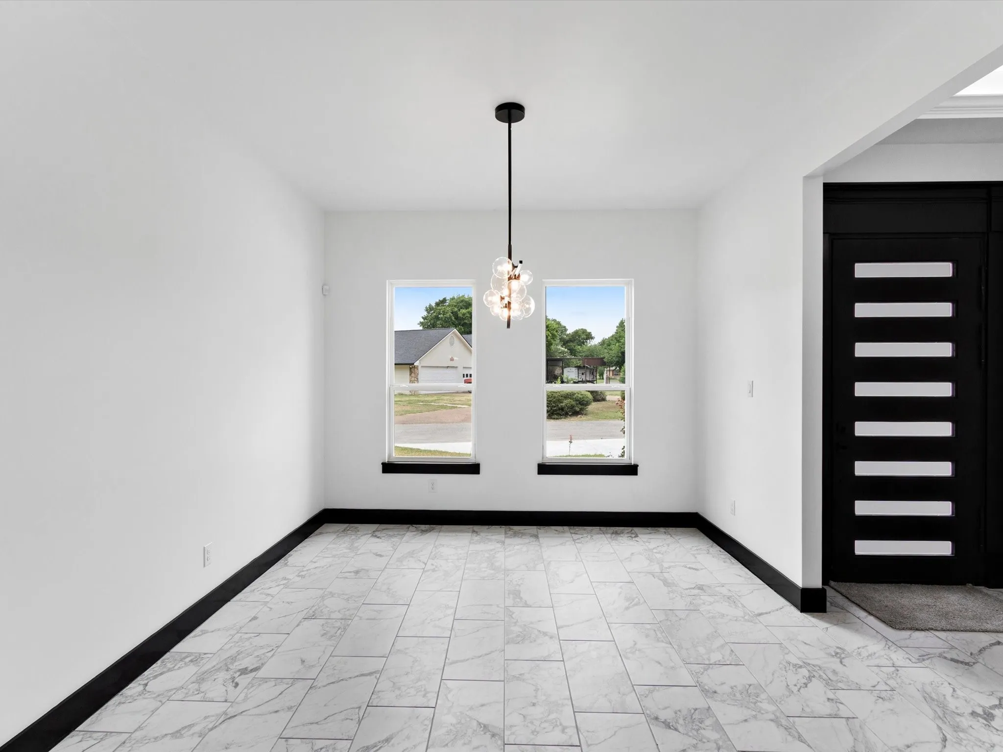 Single Family Residence For Sale in Kaufman County , 18508 Hickory Circle, Kemp, Texas 75143, 5 Bedroom, 3 Bathroom, 2 Garage spaces, 2,646 Sqft, built in 2025, mls#21319117, Real Estate Agent in Kemp, Homes For Sale in Kaufman county, Homes For Sale in Kemp, Realtor in Kemp Texas, Real Estate Brokerage Independent Realty Texas, Luminita Cordes Realtor