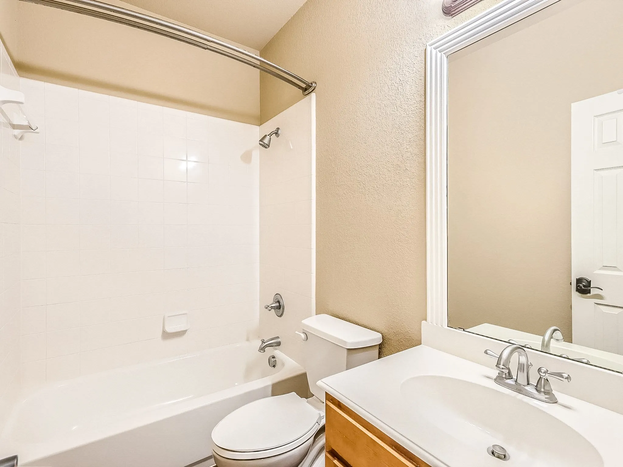 Single Family Residence For Sale in Denton County , 1528 Chestnut Drive, Savannah, Texas 76227, 4 Bedroom, 4 Bathroom, 2 Garage spaces, 3,761 Sqft, built in 2004, mls#21320587, Real Estate Agent in Savannah, Homes For Sale in Denton county, Homes For Sale in Savannah, Realtor in Savannah Texas, Real Estate Brokerage Independent Realty Texas, Luminita Cordes Realtor