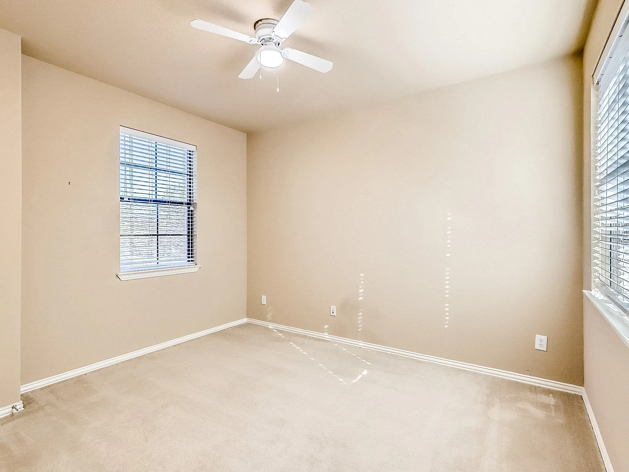 Single Family Residence For Sale in Denton County , 1528 Chestnut Drive, Savannah, Texas 76227, 4 Bedroom, 4 Bathroom, 2 Garage spaces, 3,761 Sqft, built in 2004, mls#21320587, Real Estate Agent in Savannah, Homes For Sale in Denton county, Homes For Sale in Savannah, Realtor in Savannah Texas, Real Estate Brokerage Independent Realty Texas, Luminita Cordes Realtor