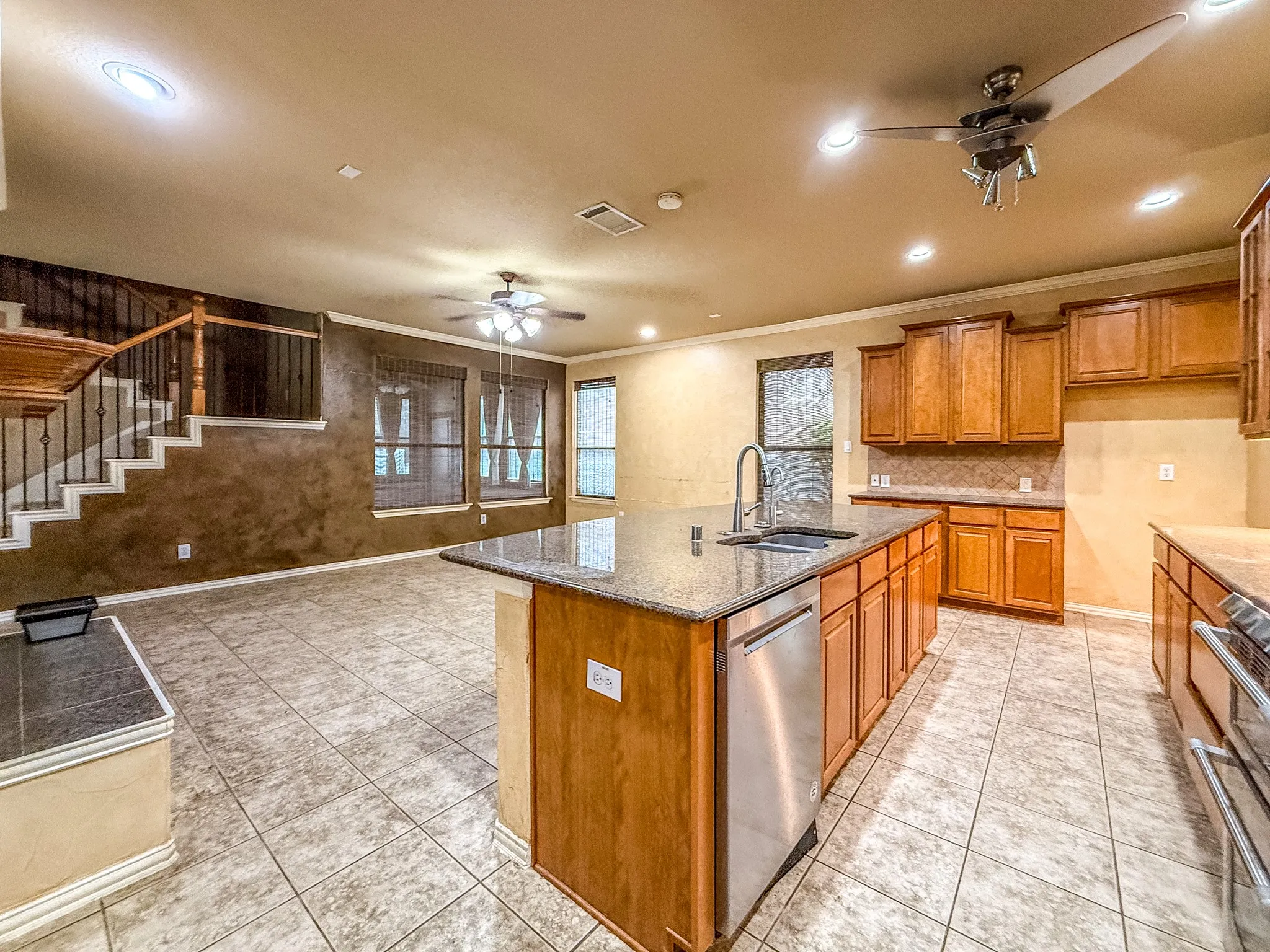 Single Family Residence For Sale in Denton County , 1528 Chestnut Drive, Savannah, Texas 76227, 4 Bedroom, 4 Bathroom, 2 Garage spaces, 3,761 Sqft, built in 2004, mls#21320587, Real Estate Agent in Savannah, Homes For Sale in Denton county, Homes For Sale in Savannah, Realtor in Savannah Texas, Real Estate Brokerage Independent Realty Texas, Luminita Cordes Realtor