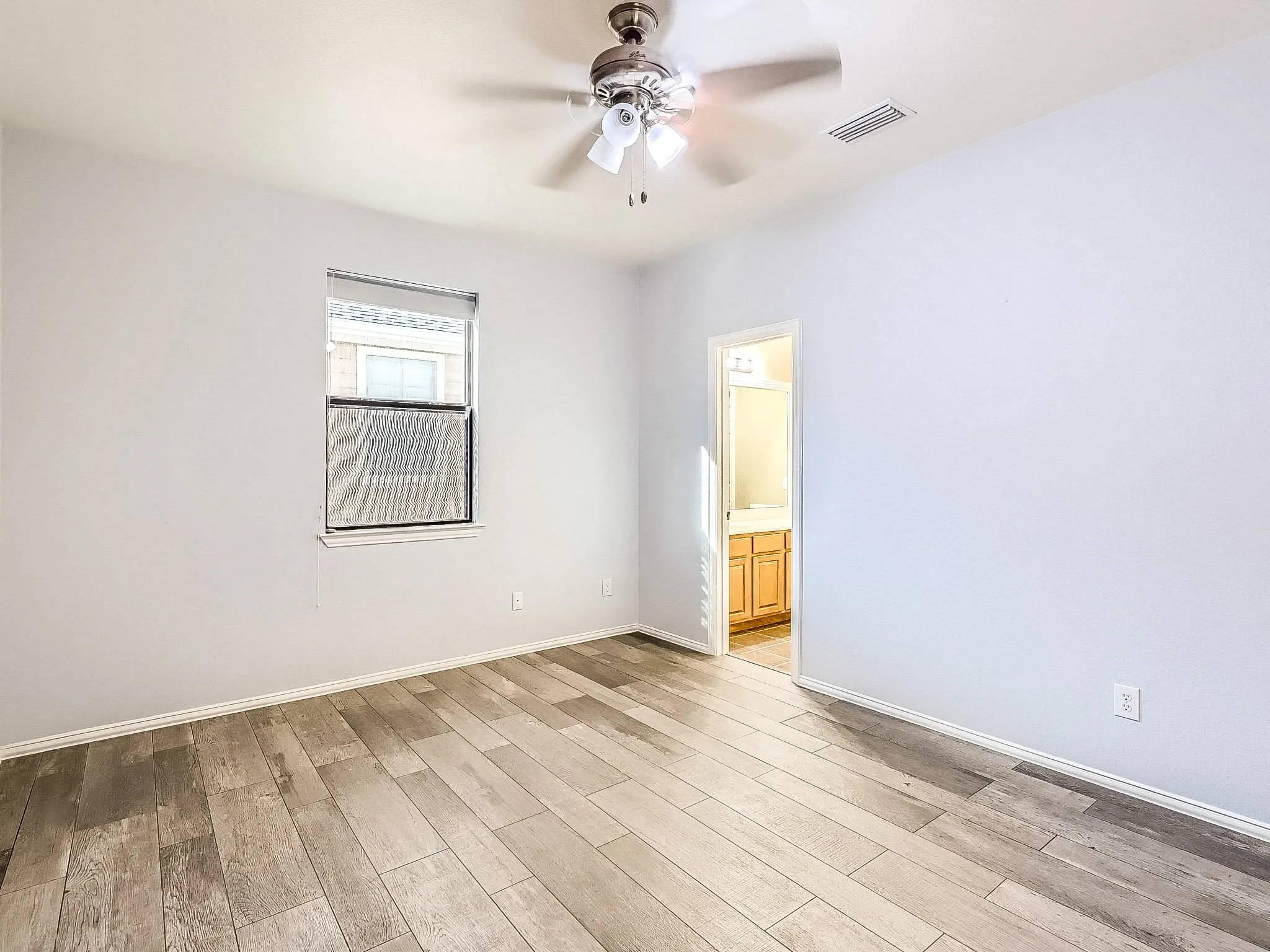 Single Family Residence For Sale in Denton County , 1528 Chestnut Drive, Savannah, Texas 76227, 4 Bedroom, 4 Bathroom, 2 Garage spaces, 3,761 Sqft, built in 2004, mls#21320587, Real Estate Agent in Savannah, Homes For Sale in Denton county, Homes For Sale in Savannah, Realtor in Savannah Texas, Real Estate Brokerage Independent Realty Texas, Luminita Cordes Realtor