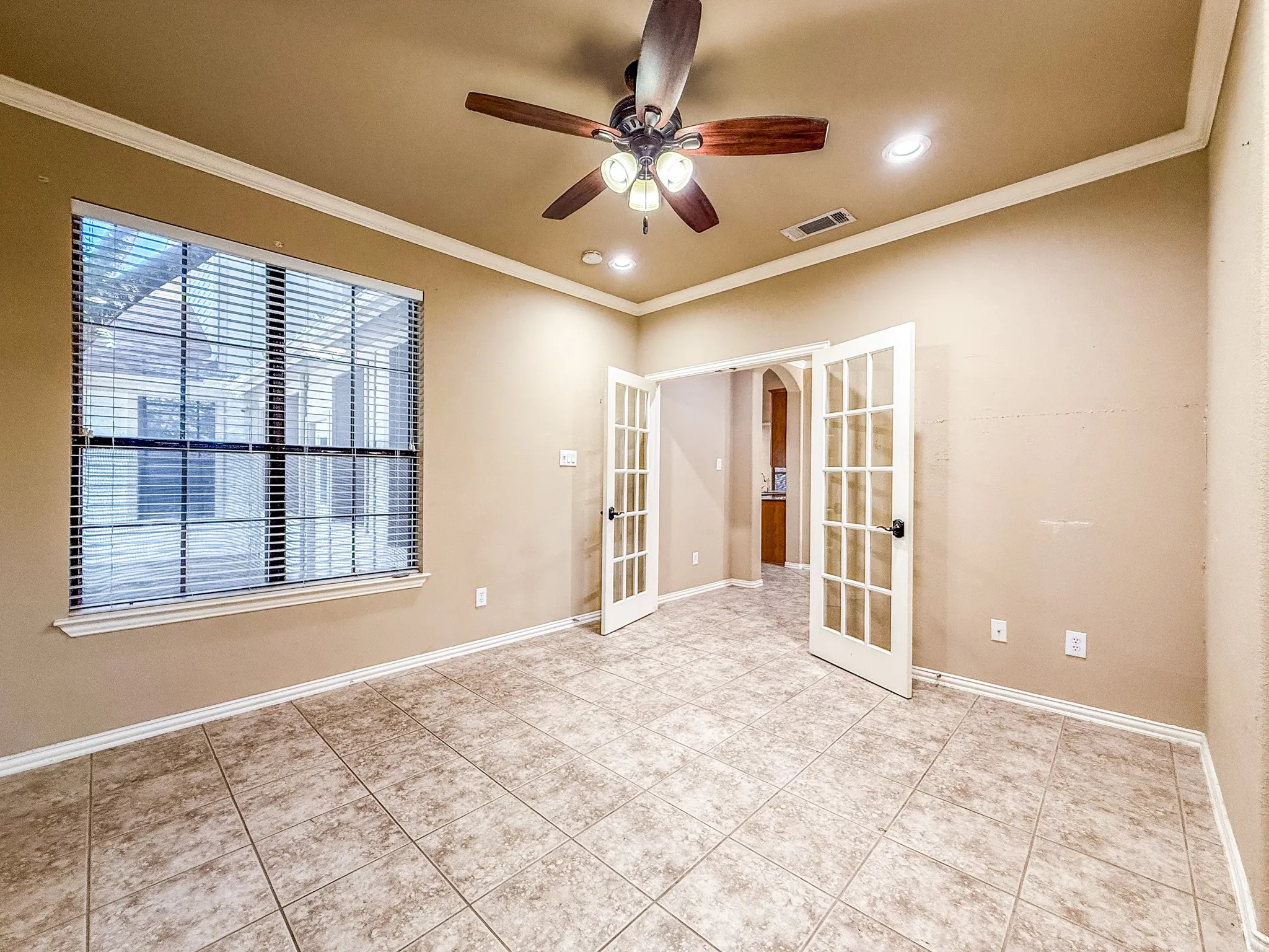 Single Family Residence For Sale in Denton County , 1528 Chestnut Drive, Savannah, Texas 76227, 4 Bedroom, 4 Bathroom, 2 Garage spaces, 3,761 Sqft, built in 2004, mls#21320587, Real Estate Agent in Savannah, Homes For Sale in Denton county, Homes For Sale in Savannah, Realtor in Savannah Texas, Real Estate Brokerage Independent Realty Texas, Luminita Cordes Realtor