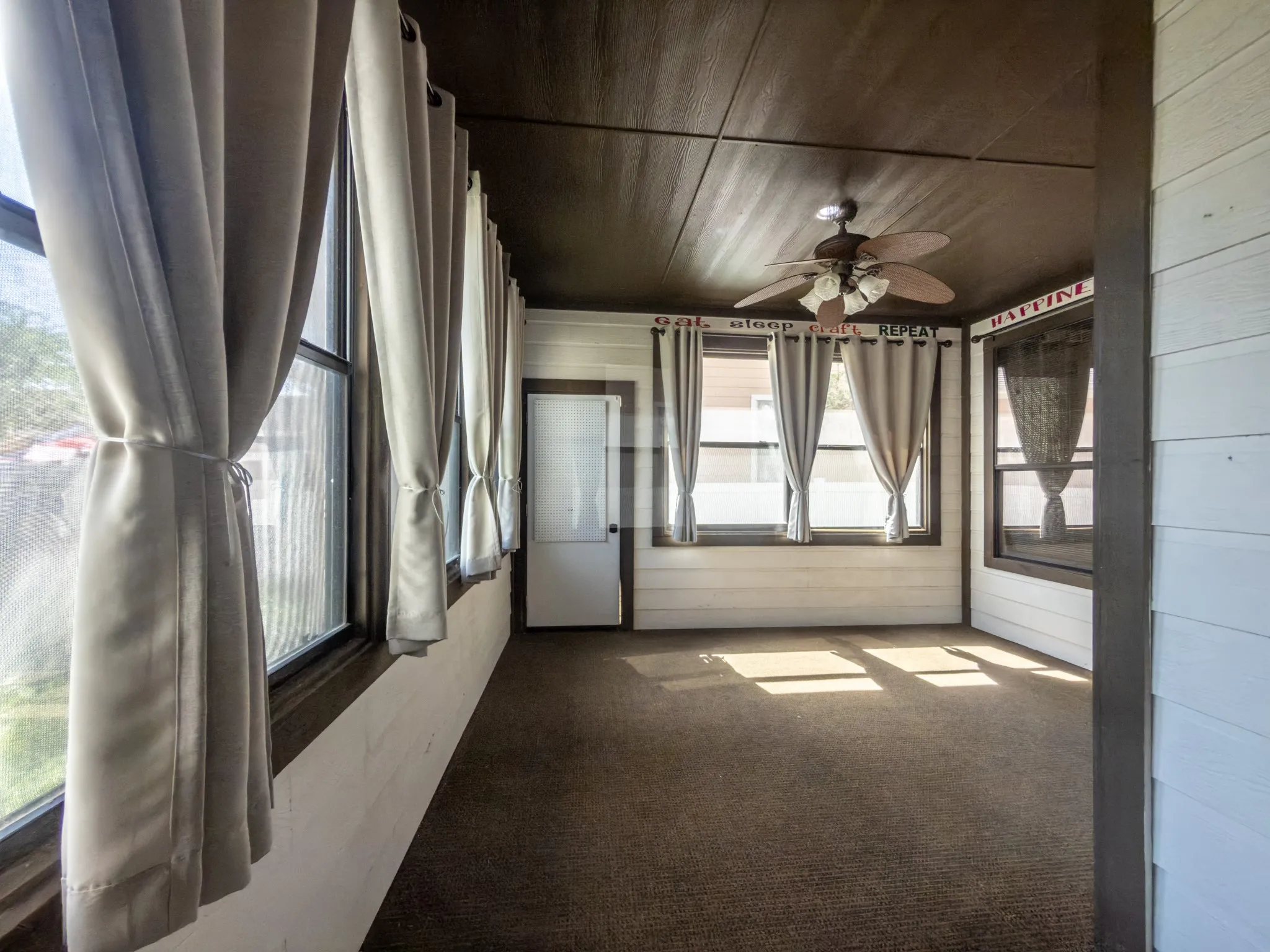 Single Family Residence For Sale in Denton County , 1528 Chestnut Drive, Savannah, Texas 76227, 4 Bedroom, 4 Bathroom, 2 Garage spaces, 3,761 Sqft, built in 2004, mls#21320587, Real Estate Agent in Savannah, Homes For Sale in Denton county, Homes For Sale in Savannah, Realtor in Savannah Texas, Real Estate Brokerage Independent Realty Texas, Luminita Cordes Realtor
