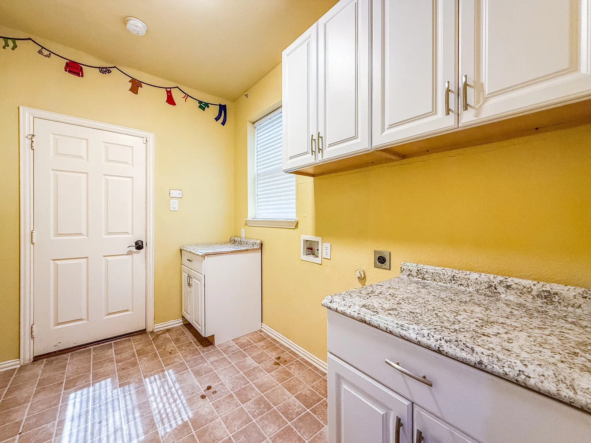 Single Family Residence For Sale in Denton County , 1528 Chestnut Drive, Savannah, Texas 76227, 4 Bedroom, 4 Bathroom, 2 Garage spaces, 3,761 Sqft, built in 2004, mls#21320587, Real Estate Agent in Savannah, Homes For Sale in Denton county, Homes For Sale in Savannah, Realtor in Savannah Texas, Real Estate Brokerage Independent Realty Texas, Luminita Cordes Realtor