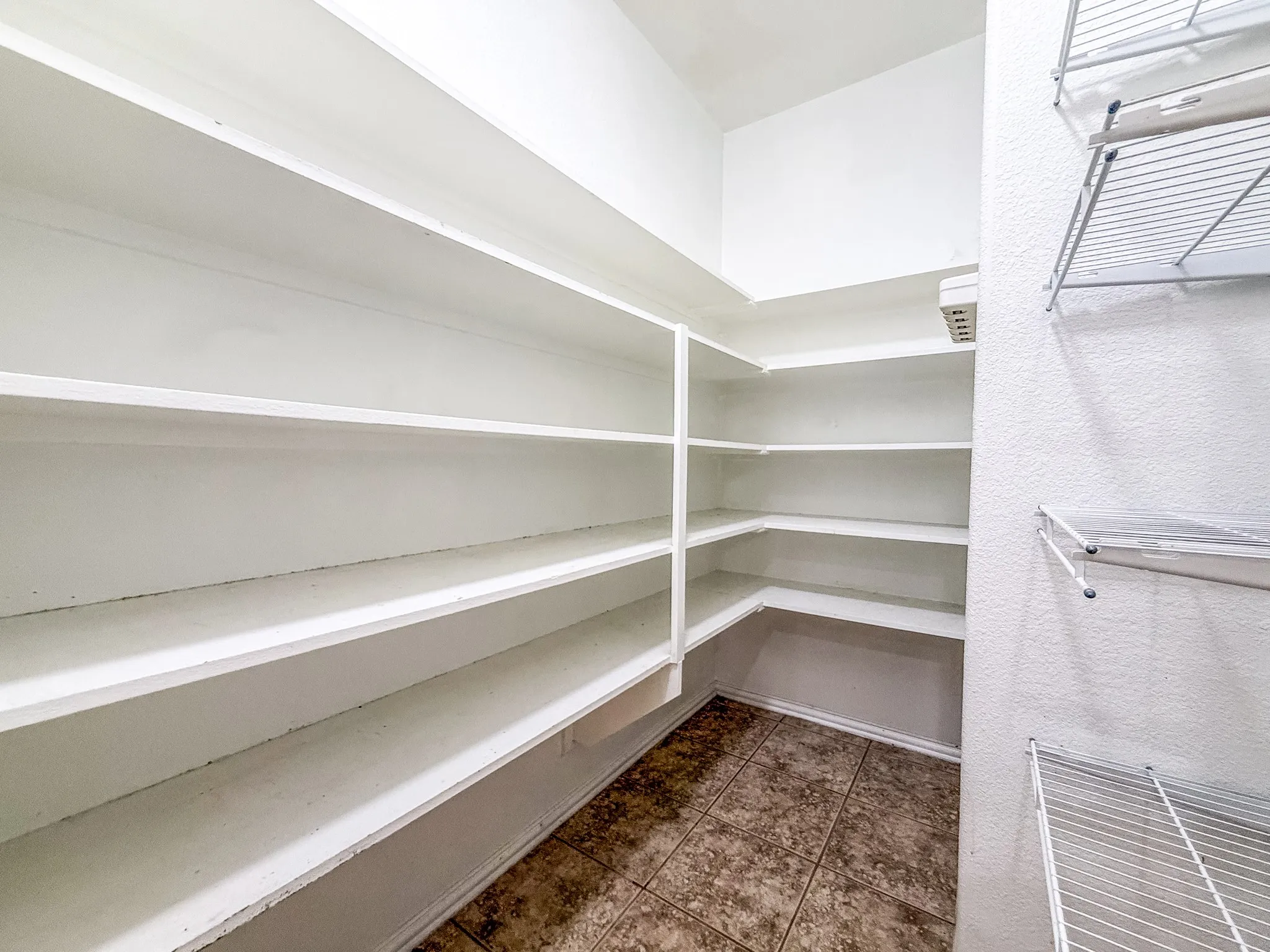 Single Family Residence For Sale in Denton County , 1528 Chestnut Drive, Savannah, Texas 76227, 4 Bedroom, 4 Bathroom, 2 Garage spaces, 3,761 Sqft, built in 2004, mls#21320587, Real Estate Agent in Savannah, Homes For Sale in Denton county, Homes For Sale in Savannah, Realtor in Savannah Texas, Real Estate Brokerage Independent Realty Texas, Luminita Cordes Realtor