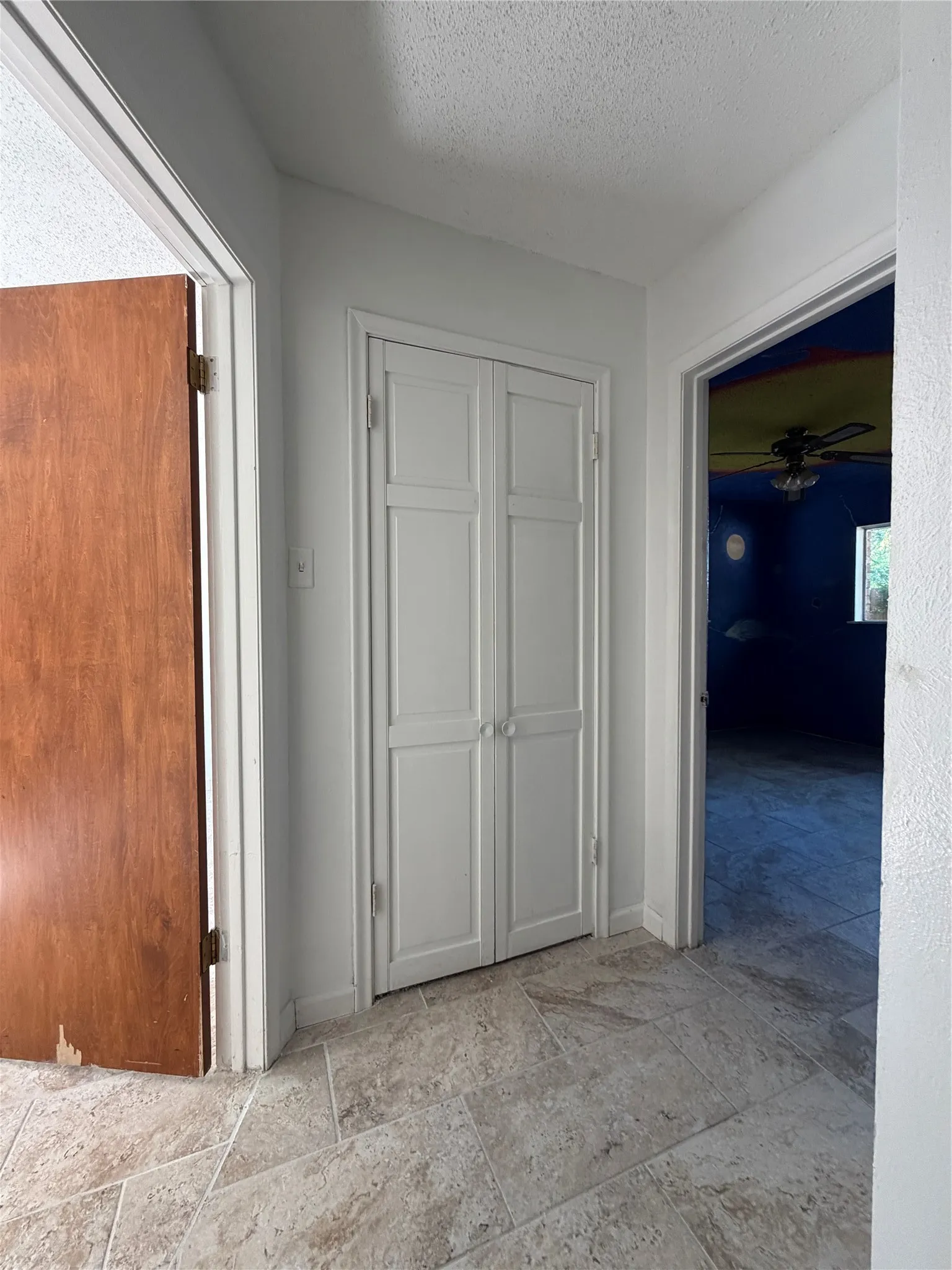 Single Family Residence For Rent in Hunt County , 2406 W Broadview Street, Greenville, Texas 75402, 4 Bedroom, 2 Bathroom, 2 Garage spaces, 1,750 Sqft, built in 1970, mls#21320611, Real Estate Agent in Greenville, Homes For Rent in Hunt county, Homes For Rent in Greenville, Realtor in Greenville Texas, Real Estate Brokerage Independent Realty Texas, Luminita Cordes Realtor