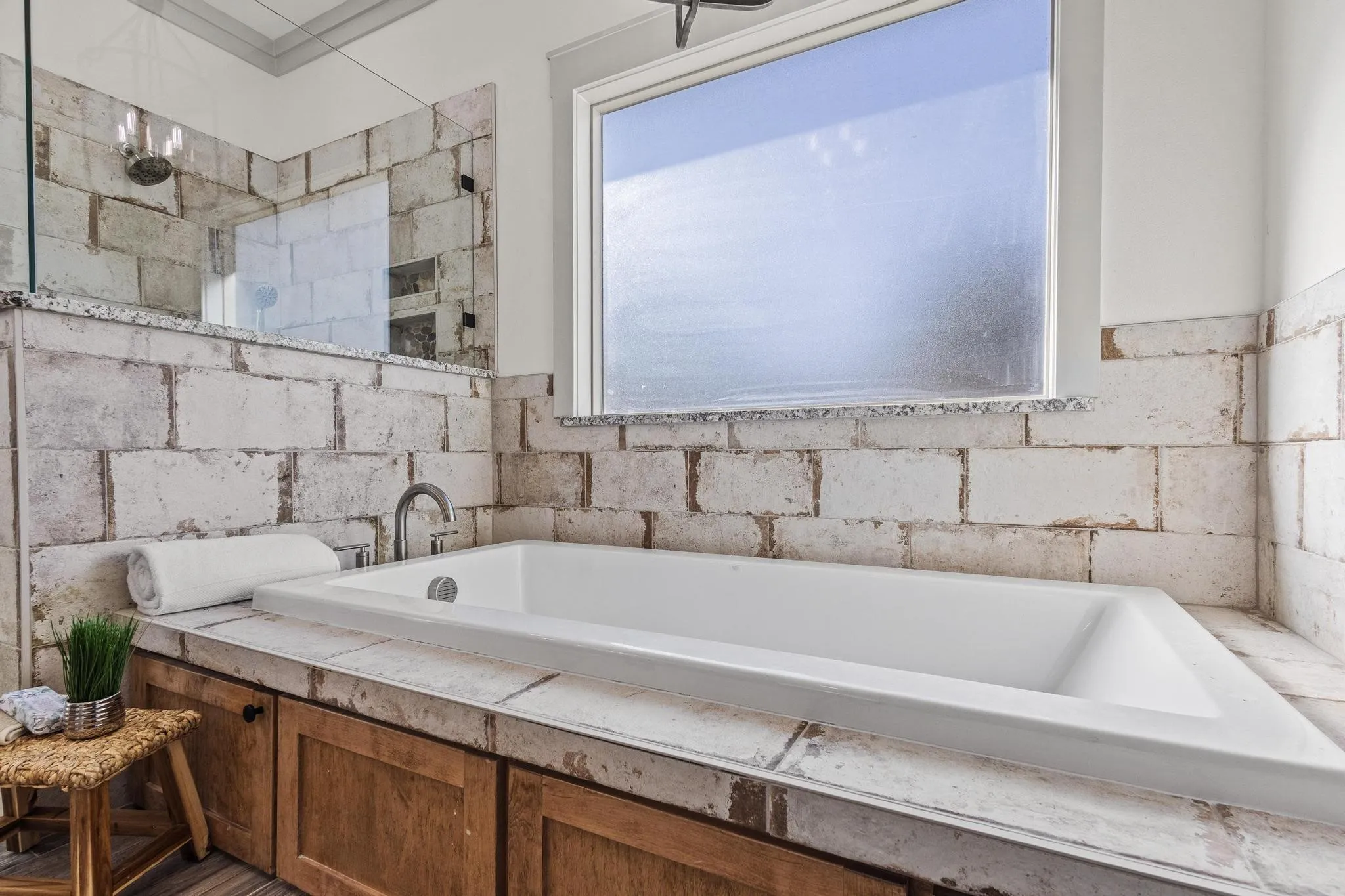 Single Family Residence For Sale in Grayson County , 512 Bandera Drive, Howe, Texas 75459, 4 Bedroom, 4 Bathroom, 2 Garage spaces, 2,845 Sqft, built in 2025, Price $599,900, mls#21320599, Real Estate Agent in Howe, Homes For Sale in Grayson county, Homes For Sale in Howe, Realtor in Howe Texas, Real Estate Brokerage Independent Realty Texas, Luminita Cordes Realtor