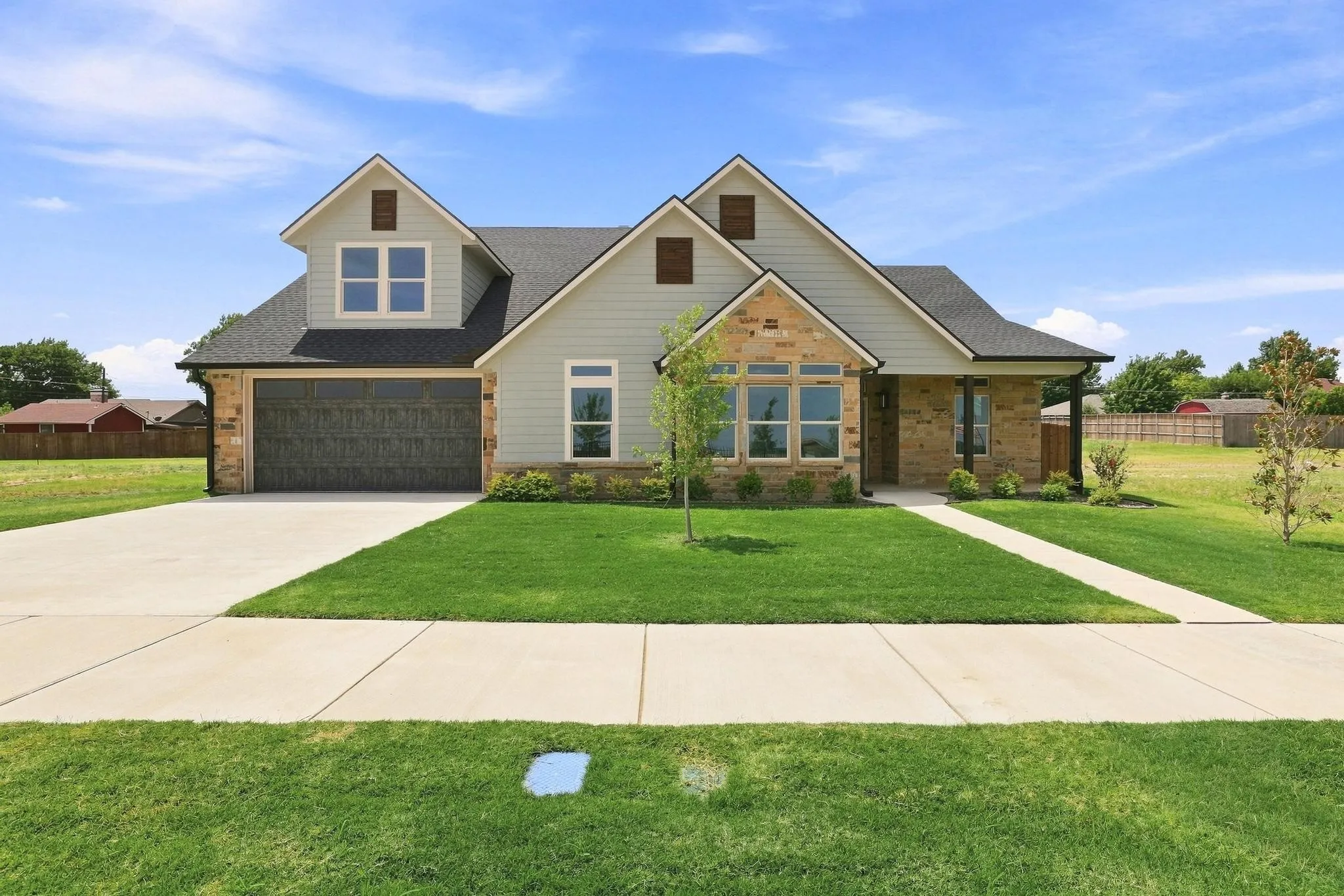 Single Family Residence For Sale in Grayson County , 512 Bandera Drive, Howe, Texas 75459, 4 Bedroom, 4 Bathroom, 2 Garage spaces, 2,845 Sqft, built in 2025, Price $599,900, mls#21320599, Real Estate Agent in Howe, Homes For Sale in Grayson county, Homes For Sale in Howe, Realtor in Howe Texas, Real Estate Brokerage Independent Realty Texas, Luminita Cordes Realtor