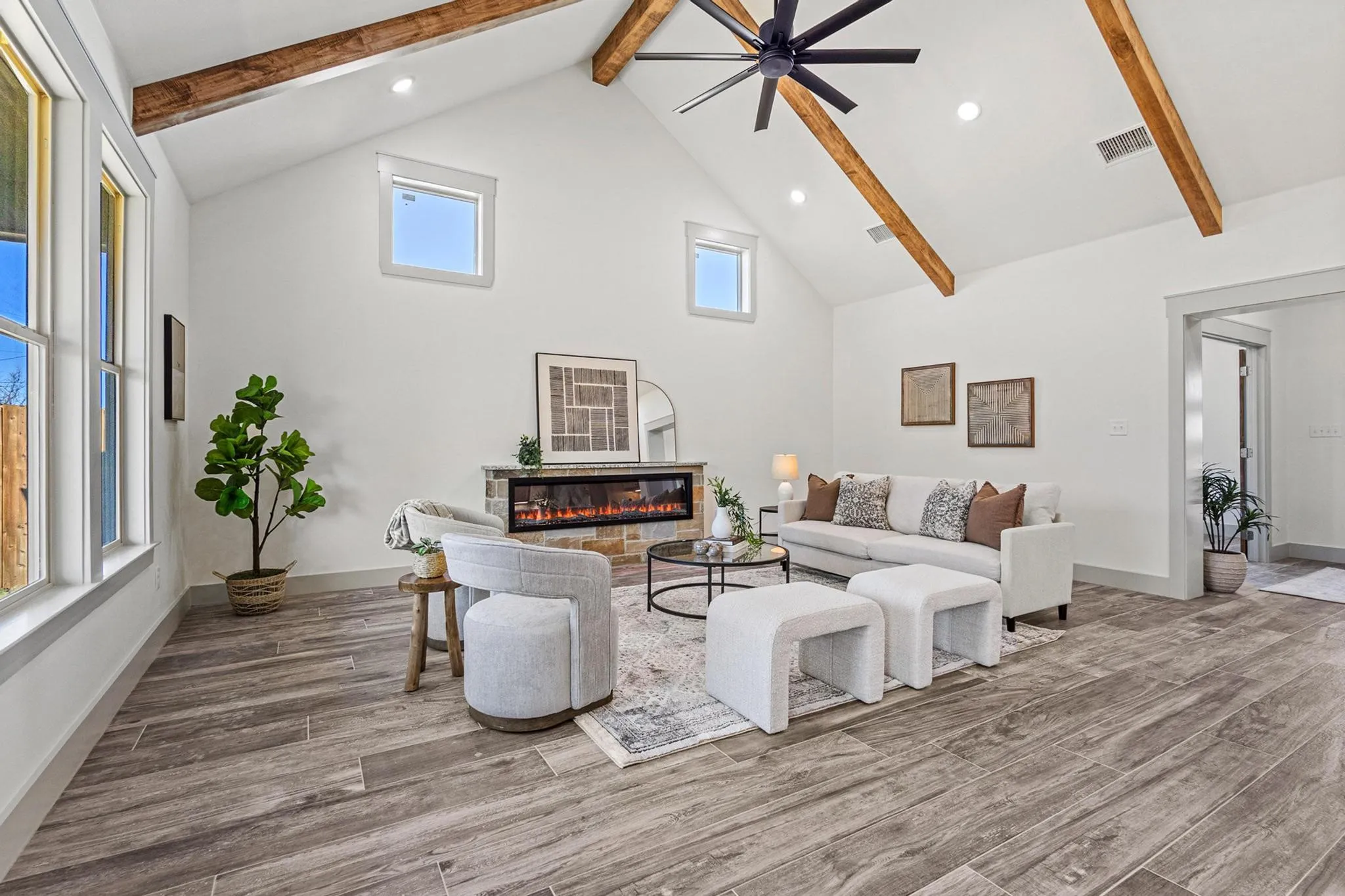 Single Family Residence For Sale in Grayson County , 512 Bandera Drive, Howe, Texas 75459, 4 Bedroom, 4 Bathroom, 2 Garage spaces, 2,845 Sqft, built in 2025, Price $599,900, mls#21320599, Real Estate Agent in Howe, Homes For Sale in Grayson county, Homes For Sale in Howe, Realtor in Howe Texas, Real Estate Brokerage Independent Realty Texas, Luminita Cordes Realtor