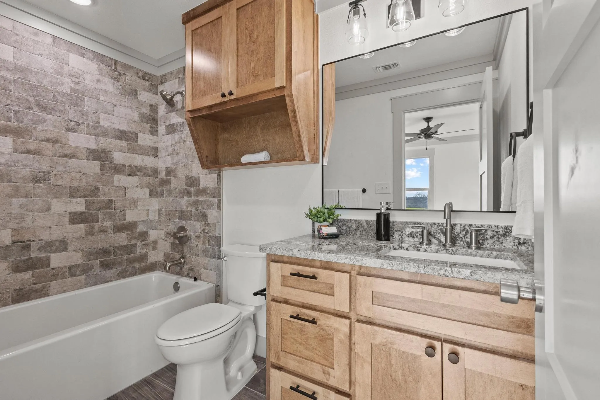 Single Family Residence For Sale in Grayson County , 512 Bandera Drive, Howe, Texas 75459, 4 Bedroom, 4 Bathroom, 2 Garage spaces, 2,845 Sqft, built in 2025, Price $599,900, mls#21320599, Real Estate Agent in Howe, Homes For Sale in Grayson county, Homes For Sale in Howe, Realtor in Howe Texas, Real Estate Brokerage Independent Realty Texas, Luminita Cordes Realtor