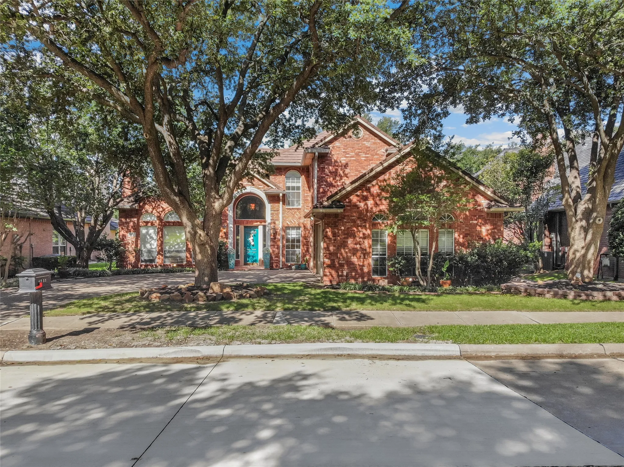Single Family Residence For Sale in Denton County , 4633 E Shadow Ridge Drive, Frisco, Texas 75034, 4 Bedroom, 3 Bathroom, 3 Garage spaces, 3,263 Sqft, built in 1991, mls#21320612, Real Estate Agent in Frisco, Homes For Sale in Denton county, Homes For Sale in Frisco, Realtor in Frisco Texas, Real Estate Brokerage Independent Realty Texas, Luminita Cordes Realtor