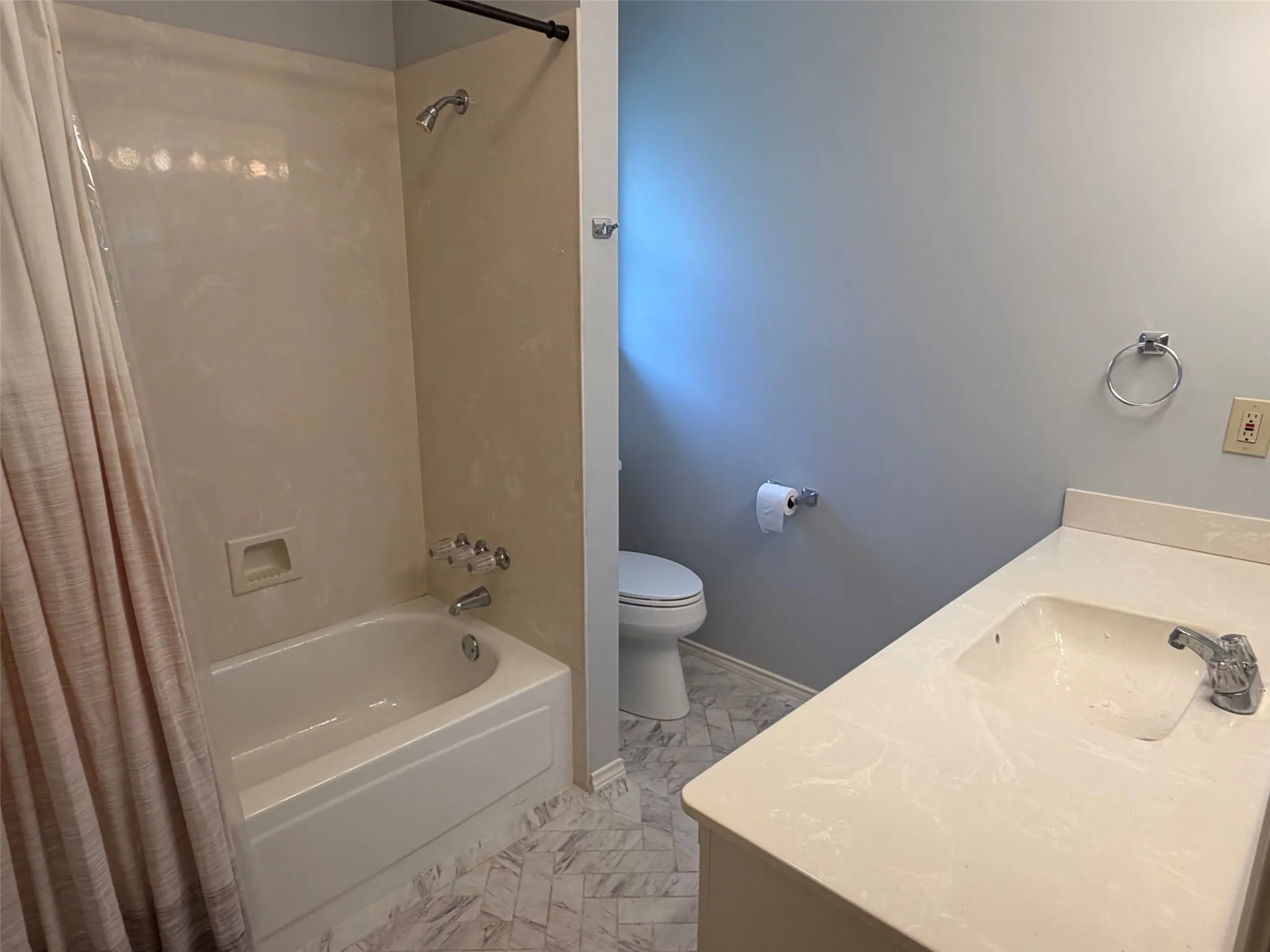 Single Family Residence For Rent in Collin County , 1712 Colonial Court, Prosper, Texas 75078, 3 Bedroom, 2 Bathroom, 2 Garage spaces, 1,664 Sqft, built in 1987, mls#21319530, Real Estate Agent in Prosper, Homes For Rent in Collin county, Homes For Rent in Prosper, Realtor in Prosper Texas, Real Estate Brokerage Independent Realty Texas, Luminita Cordes Realtor