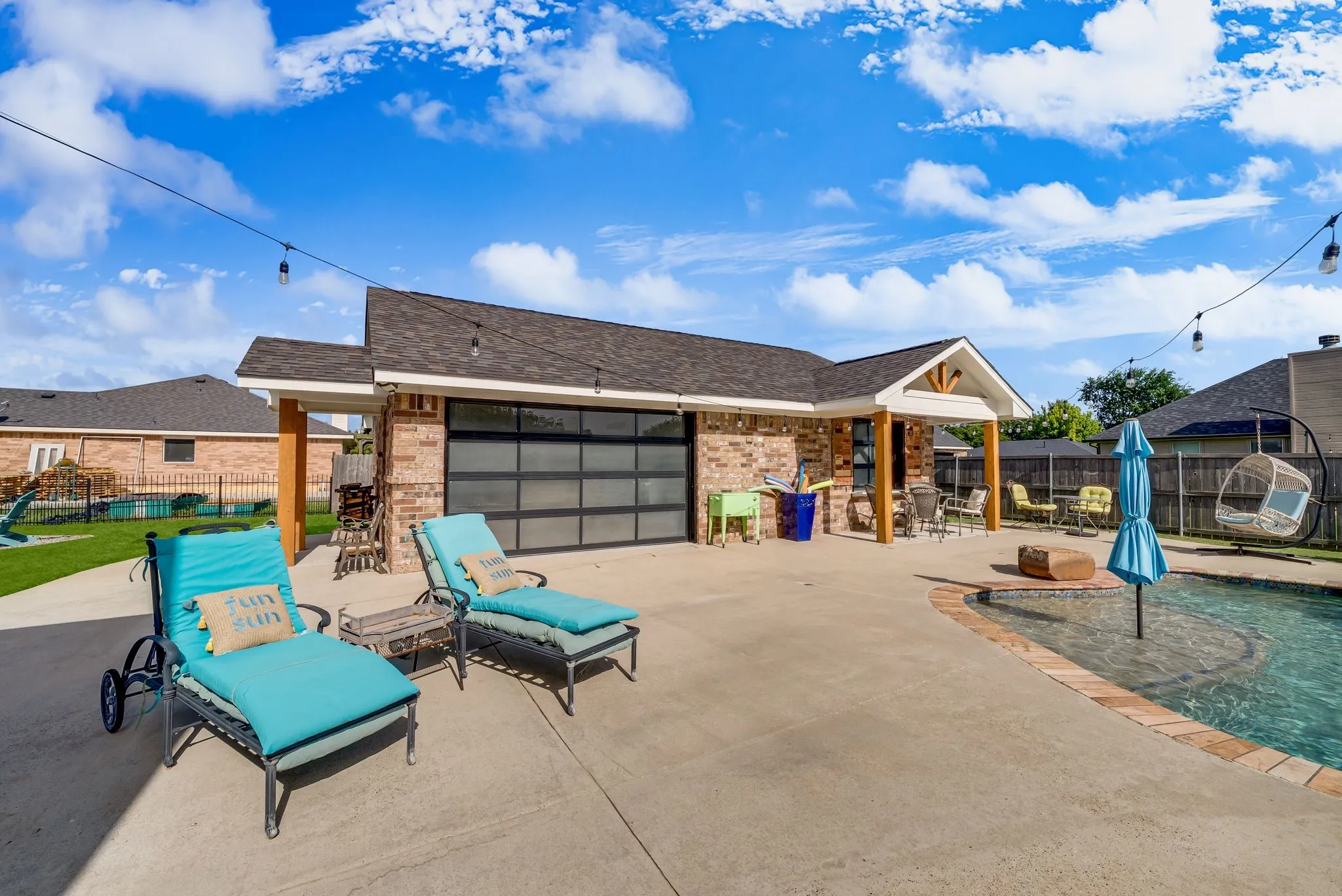 Single Family Residence For Sale in Rockwall County , 107 Lemley Drive, Heath, Texas 75032, 4 Bedroom, 3 Bathroom, 2 Garage spaces, 2,428 Sqft, built in 2001, mls#21320622, Real Estate Agent in Heath, Homes For Sale in Rockwall county, Homes For Sale in Heath, Realtor in Heath Texas, Real Estate Brokerage Independent Realty Texas, Luminita Cordes Realtor