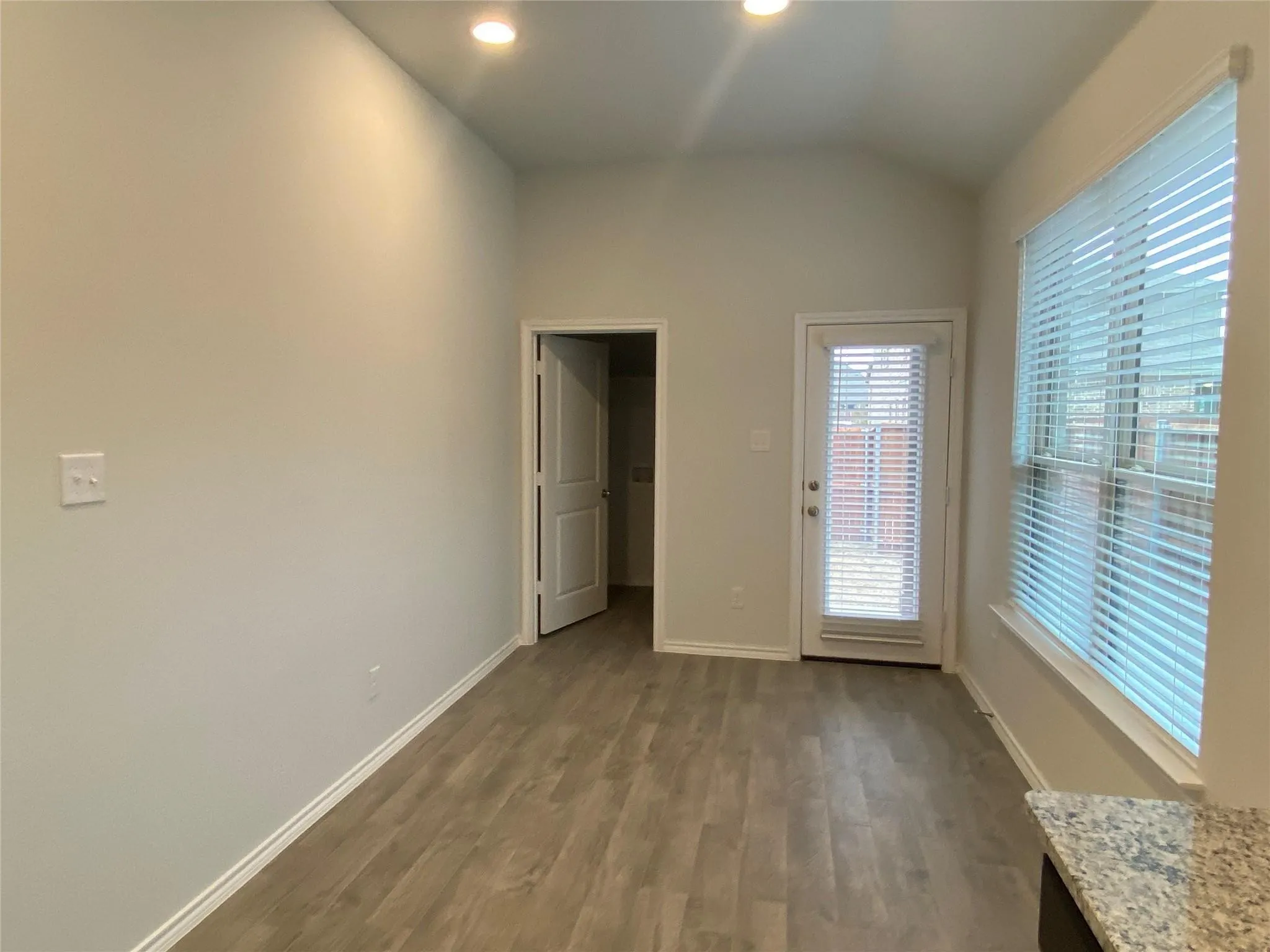 Single Family Residence For Rent in Collin County , 1805 Wayne Lane, Celina, Texas 75009, 3 Bedroom, 2 Bathroom, 2 Garage spaces, 1,724 Sqft, built in 2020, mls#21320650, Real Estate Agent in Celina, Homes For Rent in Collin county, Homes For Rent in Celina, Realtor in Celina Texas, Real Estate Brokerage Independent Realty Texas, Luminita Cordes Realtor