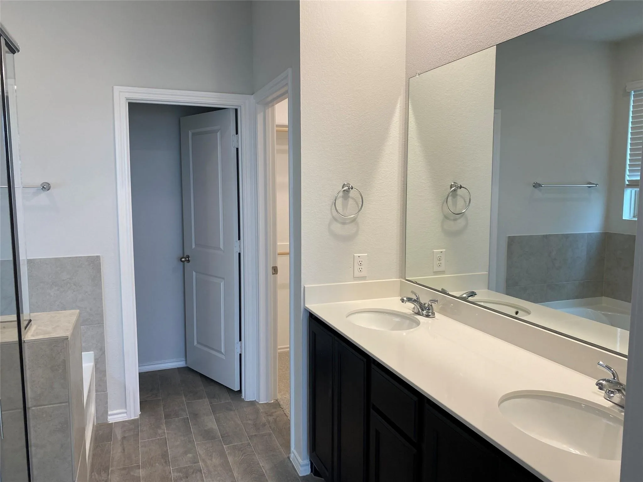 Single Family Residence For Rent in Collin County , 1805 Wayne Lane, Celina, Texas 75009, 3 Bedroom, 2 Bathroom, 2 Garage spaces, 1,724 Sqft, built in 2020, mls#21320650, Real Estate Agent in Celina, Homes For Rent in Collin county, Homes For Rent in Celina, Realtor in Celina Texas, Real Estate Brokerage Independent Realty Texas, Luminita Cordes Realtor