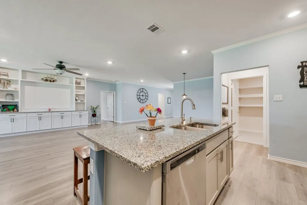 Single Family Residence For Sale in Rockwall County , 628 Bunker Hill Road, Fate, Texas 75189, 4 Bedroom, 3 Bathroom, 2 Garage spaces, 2,730 Sqft, built in 2022, mls#21318790, Real Estate Agent in Fate, Homes For Sale in Rockwall county, Homes For Sale in Fate, Realtor in Fate Texas, Real Estate Brokerage Independent Realty Texas, Luminita Cordes Realtor