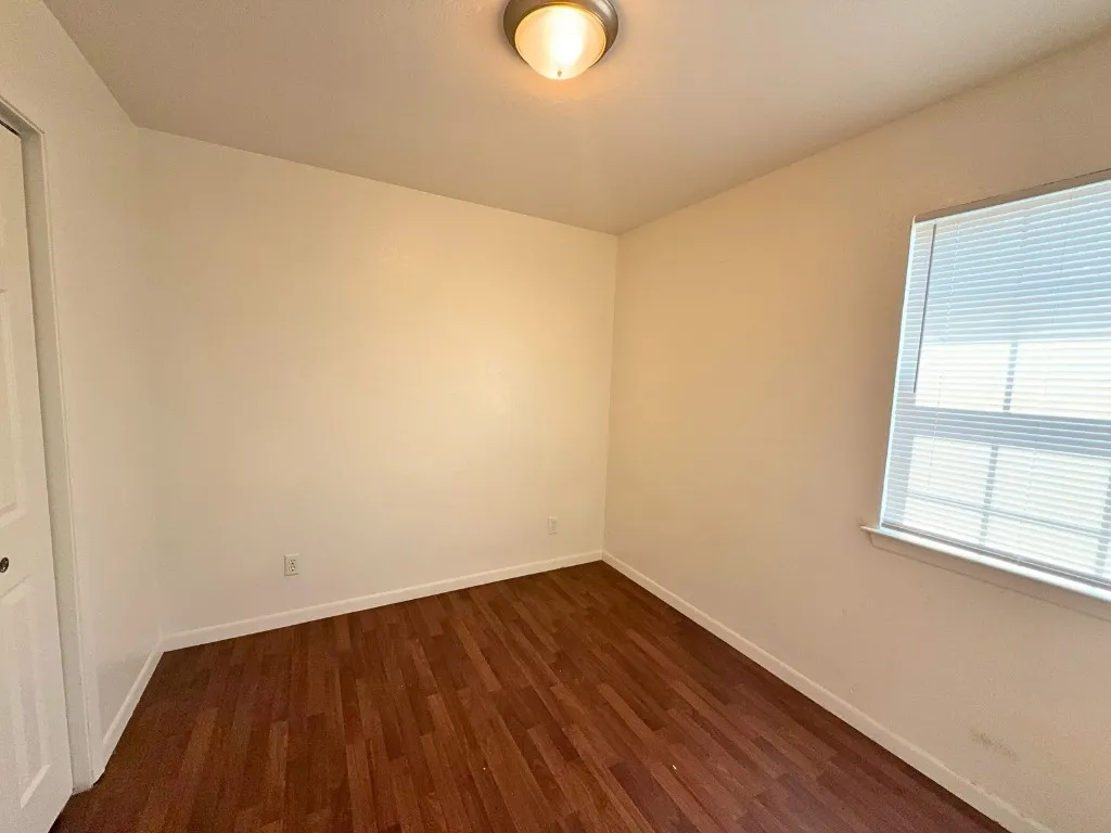 Apartment For Rent in Collin County , 809 W Walnut Street B2, Celina, Texas 75009, 2 Bedroom, 2 Bathroom, Garage spaces, 887 Sqft, built in 1985, mls#21320661, Real Estate Agent in Celina, Homes For Rent in Collin county, Homes For Rent in Celina, Realtor in Celina Texas, Real Estate Brokerage Independent Realty Texas, Luminita Cordes Realtor