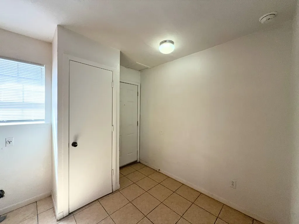 Apartment For Rent in Collin County , 809 W Walnut Street B2, Celina, Texas 75009, 2 Bedroom, 2 Bathroom, Garage spaces, 887 Sqft, built in 1985, mls#21320661, Real Estate Agent in Celina, Homes For Rent in Collin county, Homes For Rent in Celina, Realtor in Celina Texas, Real Estate Brokerage Independent Realty Texas, Luminita Cordes Realtor