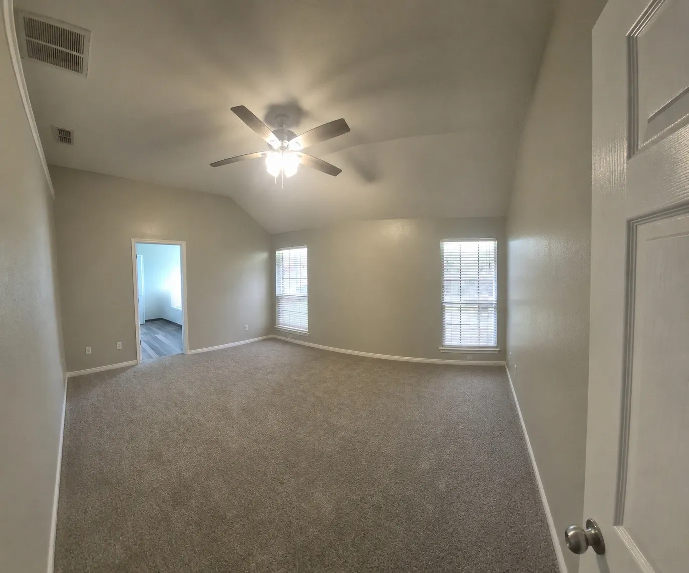 Single Family Residence For Rent in Taylor County , 5001 Crystal Creek, Abilene, Texas 79606, 4 Bedroom, 2 Bathroom, 2 Garage spaces, 2,048 Sqft, built in 2004, mls#21320663, Real Estate Agent in Abilene, Homes For Rent in Taylor county, Homes For Rent in Abilene, Realtor in Abilene Texas, Real Estate Brokerage Independent Realty Texas, Luminita Cordes Realtor