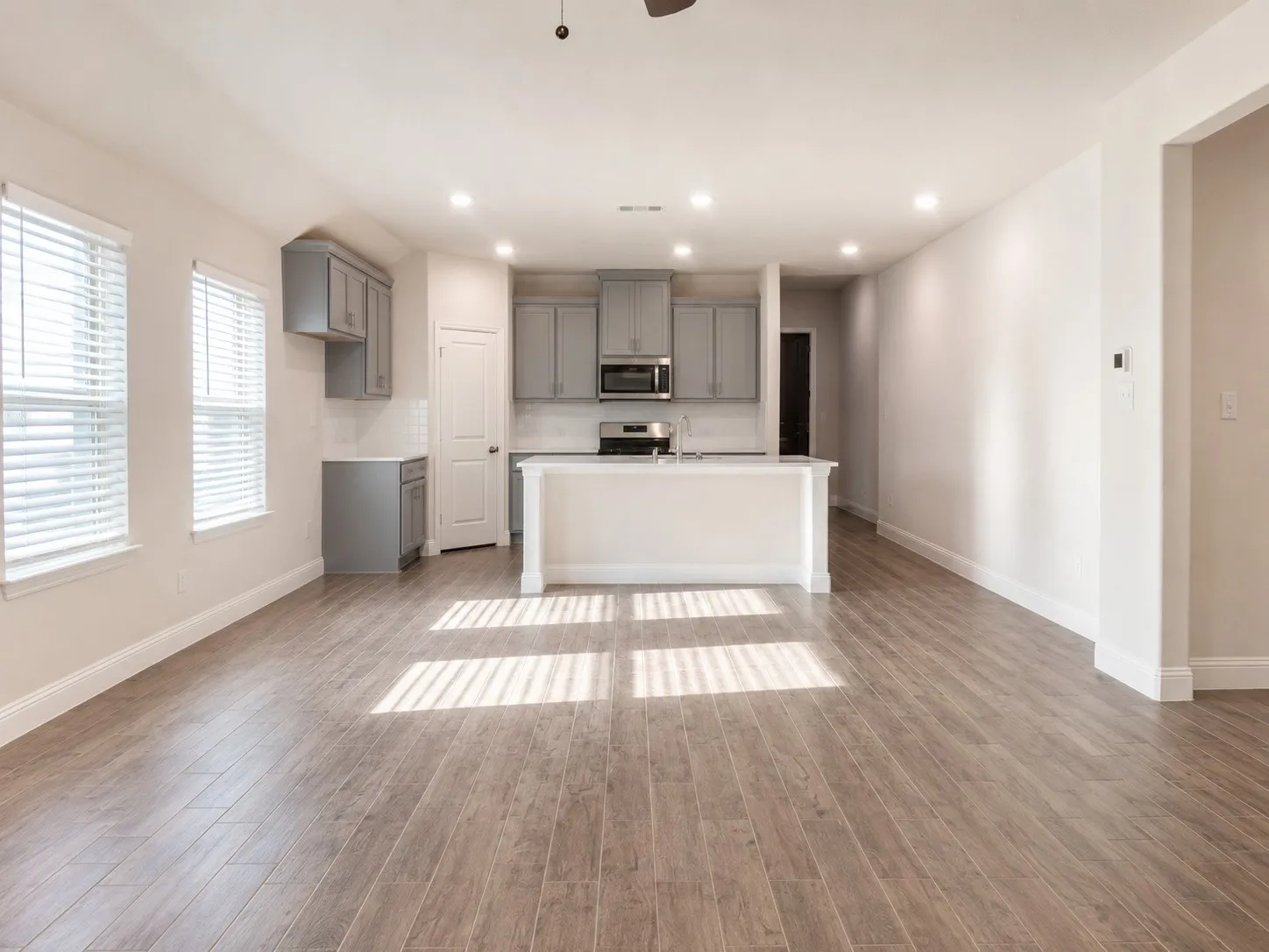 Single Family Residence For Rent in Collin County , 1212 Castiglione Lane, Anna, Texas 75409, 4 Bedroom, 2 Bathroom, 2 Garage spaces, 1,986 Sqft, built in 2024, mls#21320669, Real Estate Agent in Anna, Homes For Rent in Collin county, Homes For Rent in Anna, Realtor in Anna Texas, Real Estate Brokerage Independent Realty Texas, Luminita Cordes Realtor