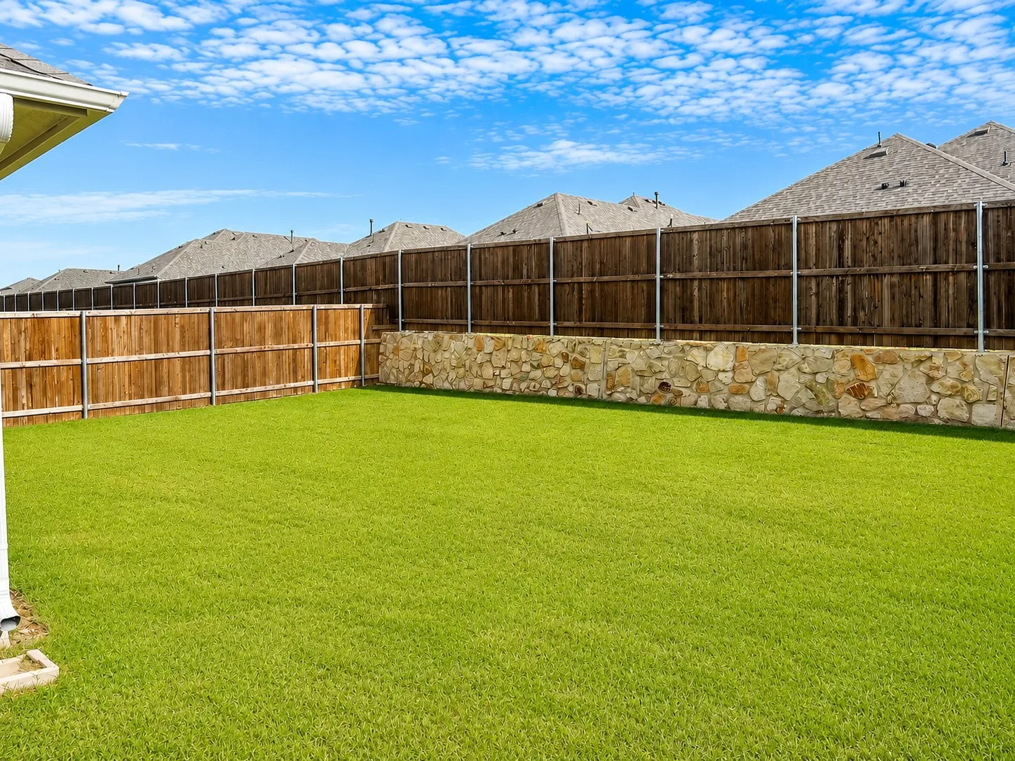 Single Family Residence For Rent in Collin County , 1212 Castiglione Lane, Anna, Texas 75409, 4 Bedroom, 2 Bathroom, 2 Garage spaces, 1,986 Sqft, built in 2024, mls#21320669, Real Estate Agent in Anna, Homes For Rent in Collin county, Homes For Rent in Anna, Realtor in Anna Texas, Real Estate Brokerage Independent Realty Texas, Luminita Cordes Realtor