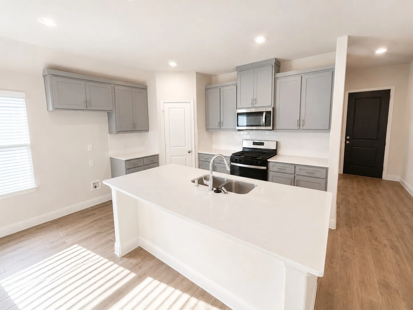 Single Family Residence For Rent in Collin County , 1212 Castiglione Lane, Anna, Texas 75409, 4 Bedroom, 2 Bathroom, 2 Garage spaces, 1,986 Sqft, built in 2024, mls#21320669, Real Estate Agent in Anna, Homes For Rent in Collin county, Homes For Rent in Anna, Realtor in Anna Texas, Real Estate Brokerage Independent Realty Texas, Luminita Cordes Realtor