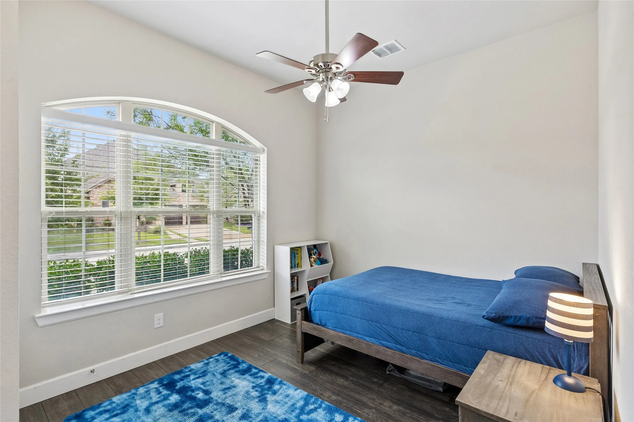 Single Family Residence For Sale in Denton County , 1509 11th Street, Argyle, Texas 76226, 3 Bedroom, 2 Bathroom, 2 Garage spaces, 2,093 Sqft, built in 2018, mls#21319143, Real Estate Agent in Argyle, Homes For Sale in Denton county, Homes For Sale in Argyle, Realtor in Argyle Texas, Real Estate Brokerage Independent Realty Texas, Luminita Cordes Realtor