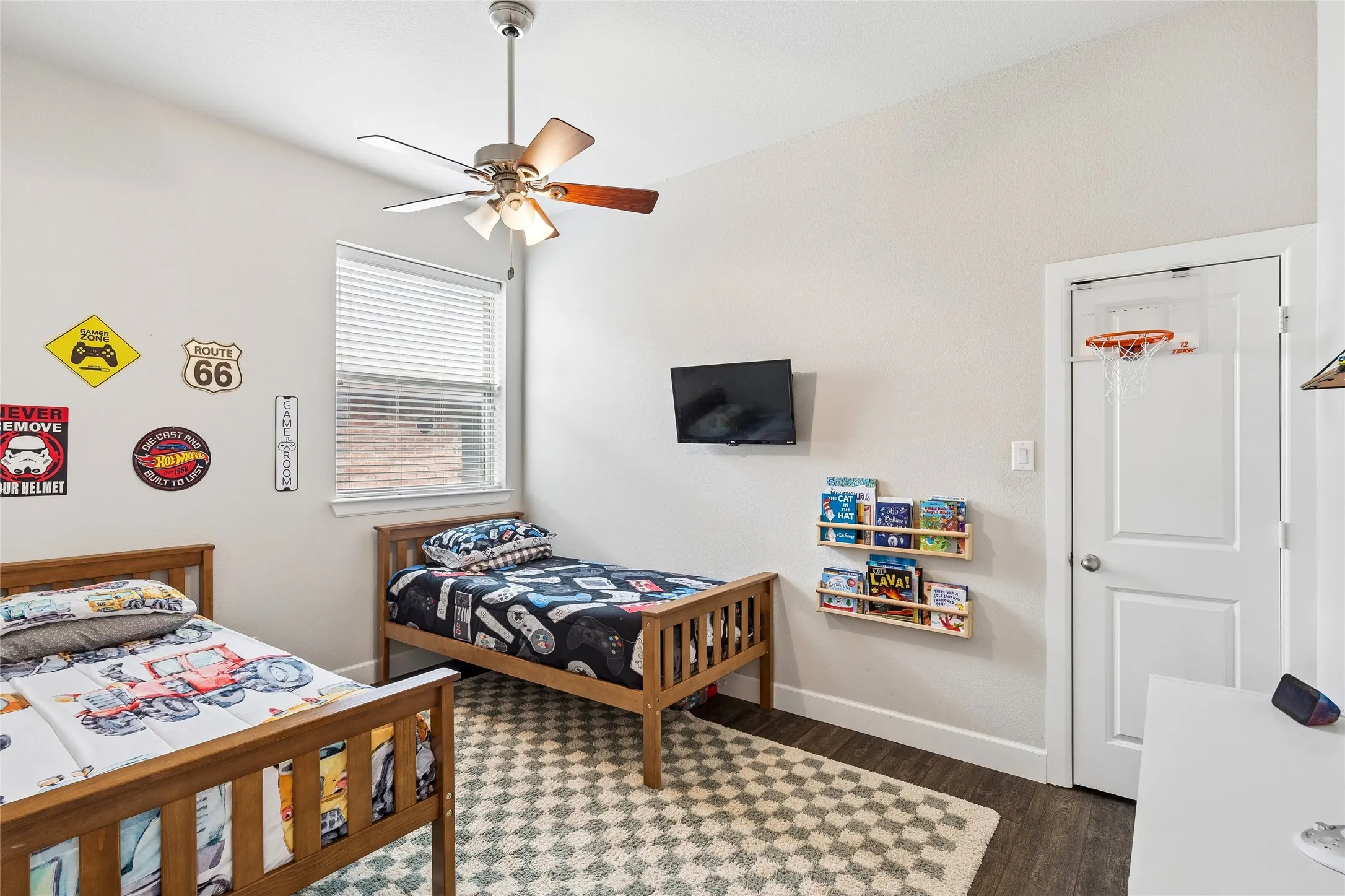 Single Family Residence For Sale in Denton County , 1509 11th Street, Argyle, Texas 76226, 3 Bedroom, 2 Bathroom, 2 Garage spaces, 2,093 Sqft, built in 2018, mls#21319143, Real Estate Agent in Argyle, Homes For Sale in Denton county, Homes For Sale in Argyle, Realtor in Argyle Texas, Real Estate Brokerage Independent Realty Texas, Luminita Cordes Realtor