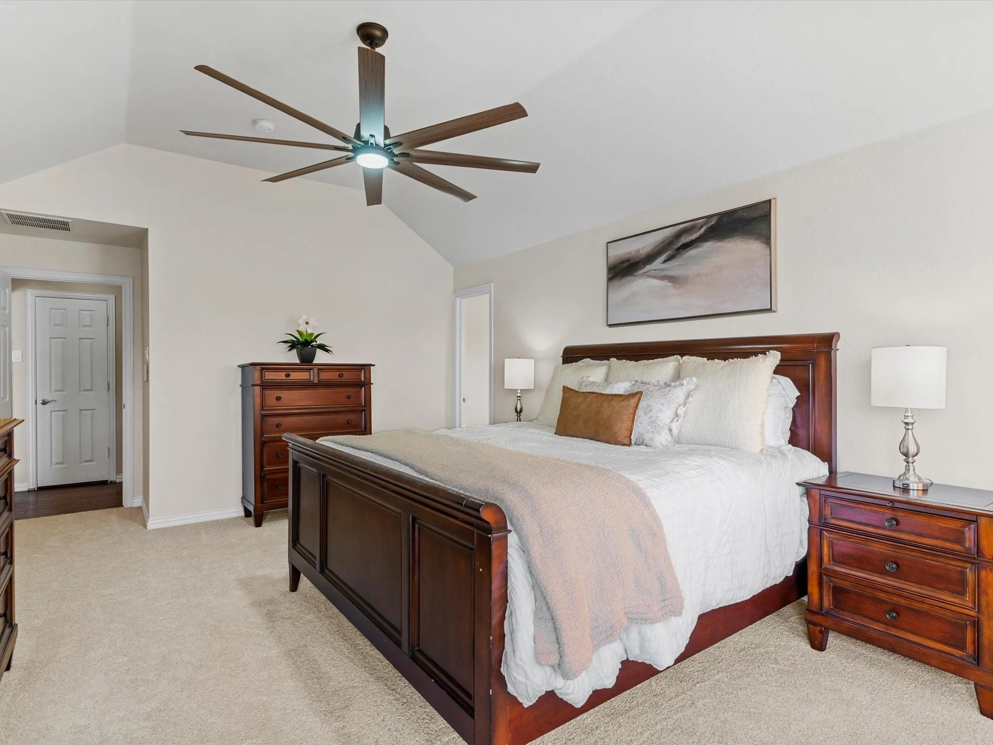 Single Family Residence For Sale in Tarrant County , 2005 Old York Drive, Keller, Texas 76248, 5 Bedroom, 4 Bathroom, 2 Garage spaces, 3,407 Sqft, built in 2001, mls#21320562, Real Estate Agent in Keller, Homes For Sale in Tarrant county, Homes For Sale in Keller, Realtor in Keller Texas, Real Estate Brokerage Independent Realty Texas, Luminita Cordes Realtor