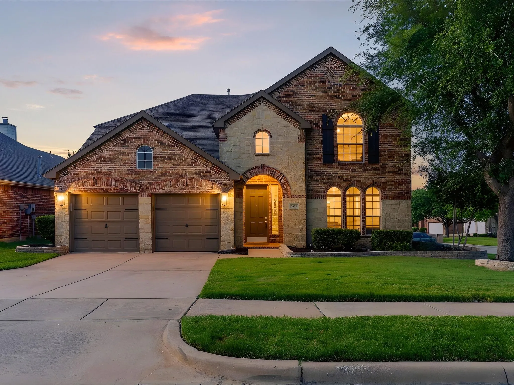 Single Family Residence For Sale in Tarrant County , 2005 Old York Drive, Keller, Texas 76248, 5 Bedroom, 4 Bathroom, 2 Garage spaces, 3,407 Sqft, built in 2001, mls#21320562, Real Estate Agent in Keller, Homes For Sale in Tarrant county, Homes For Sale in Keller, Realtor in Keller Texas, Real Estate Brokerage Independent Realty Texas, Luminita Cordes Realtor